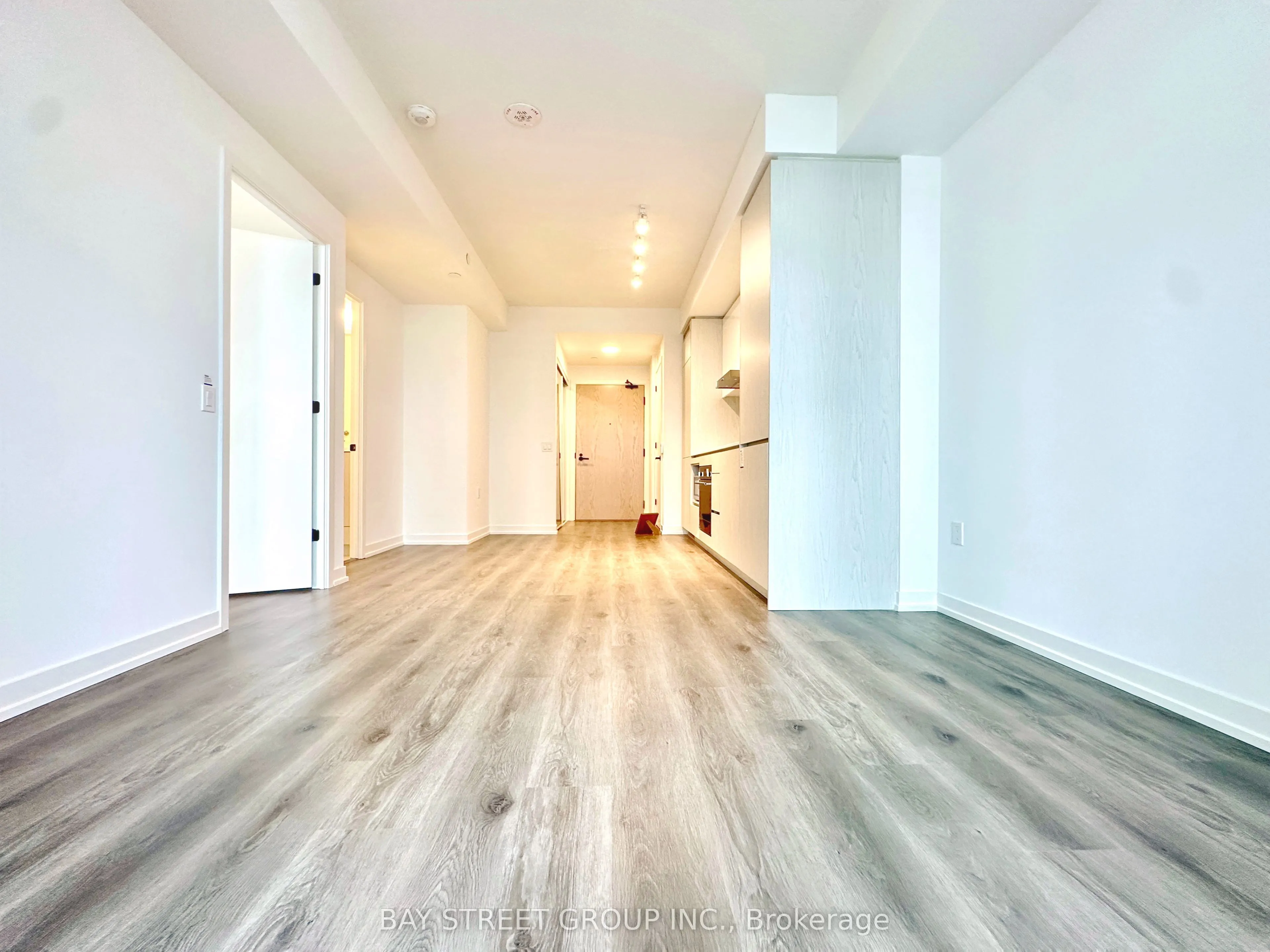 28 Interchange Way, #4102