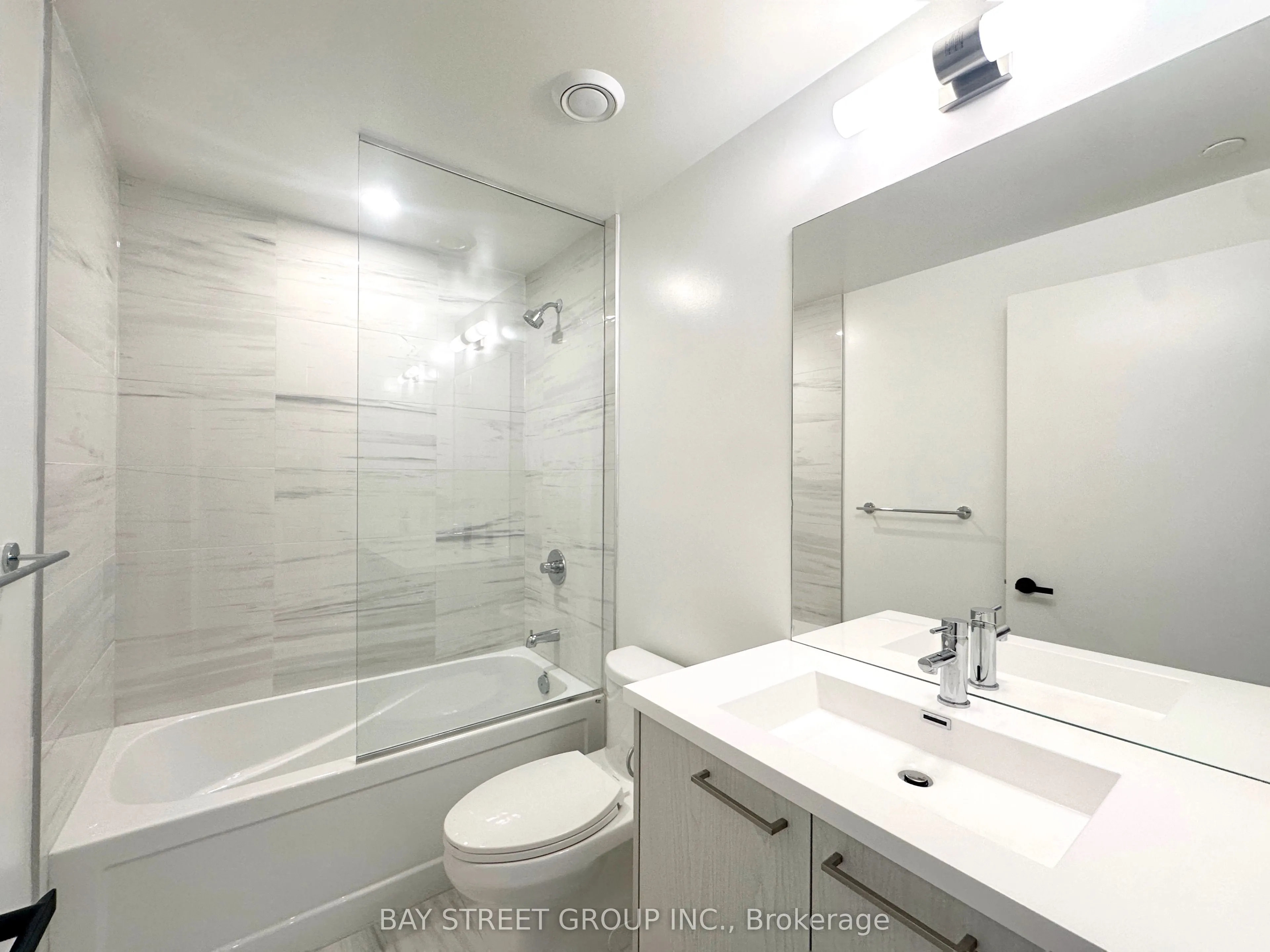28 Interchange Way, #4102
