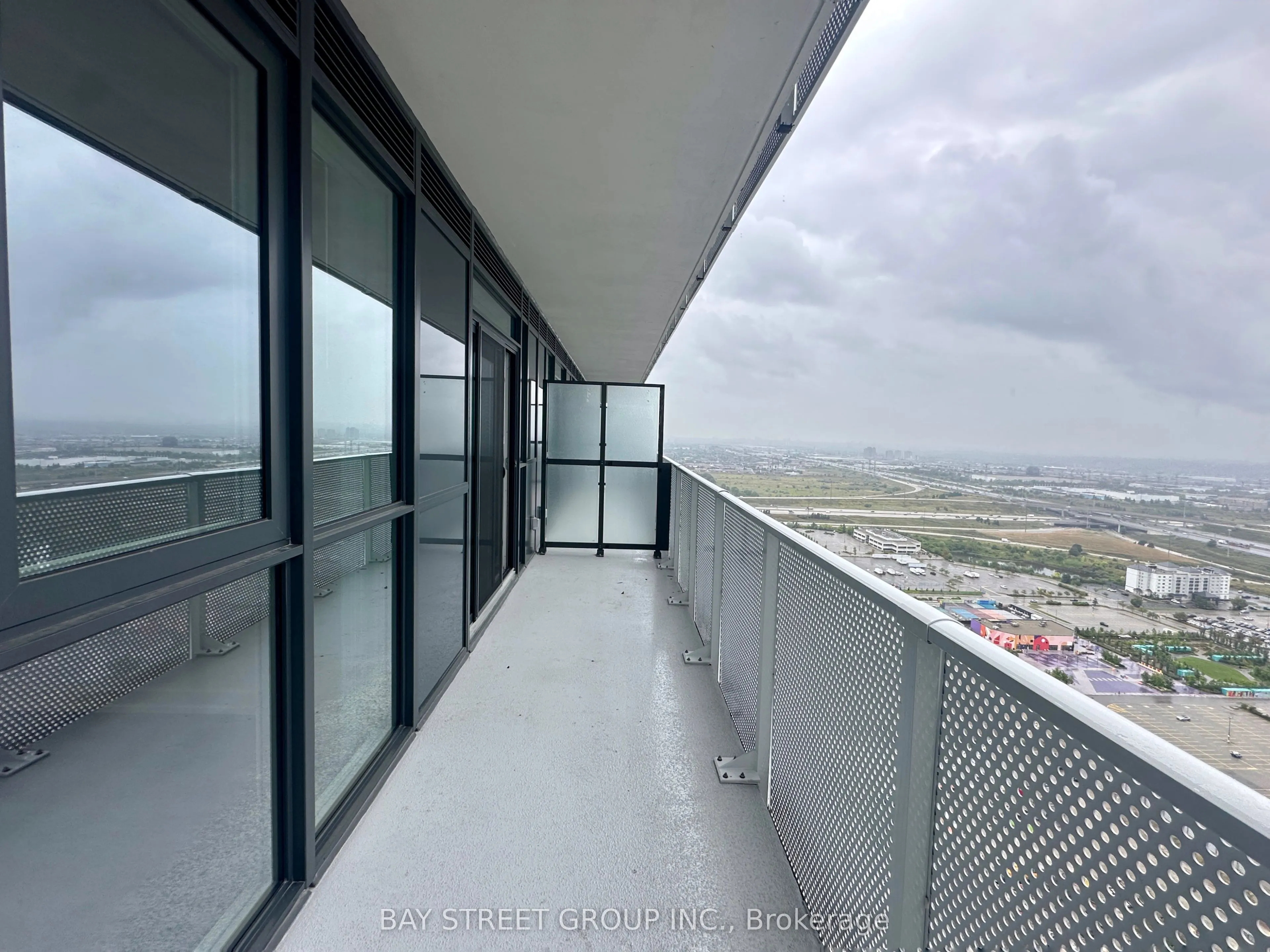 28 Interchange Way, #4102