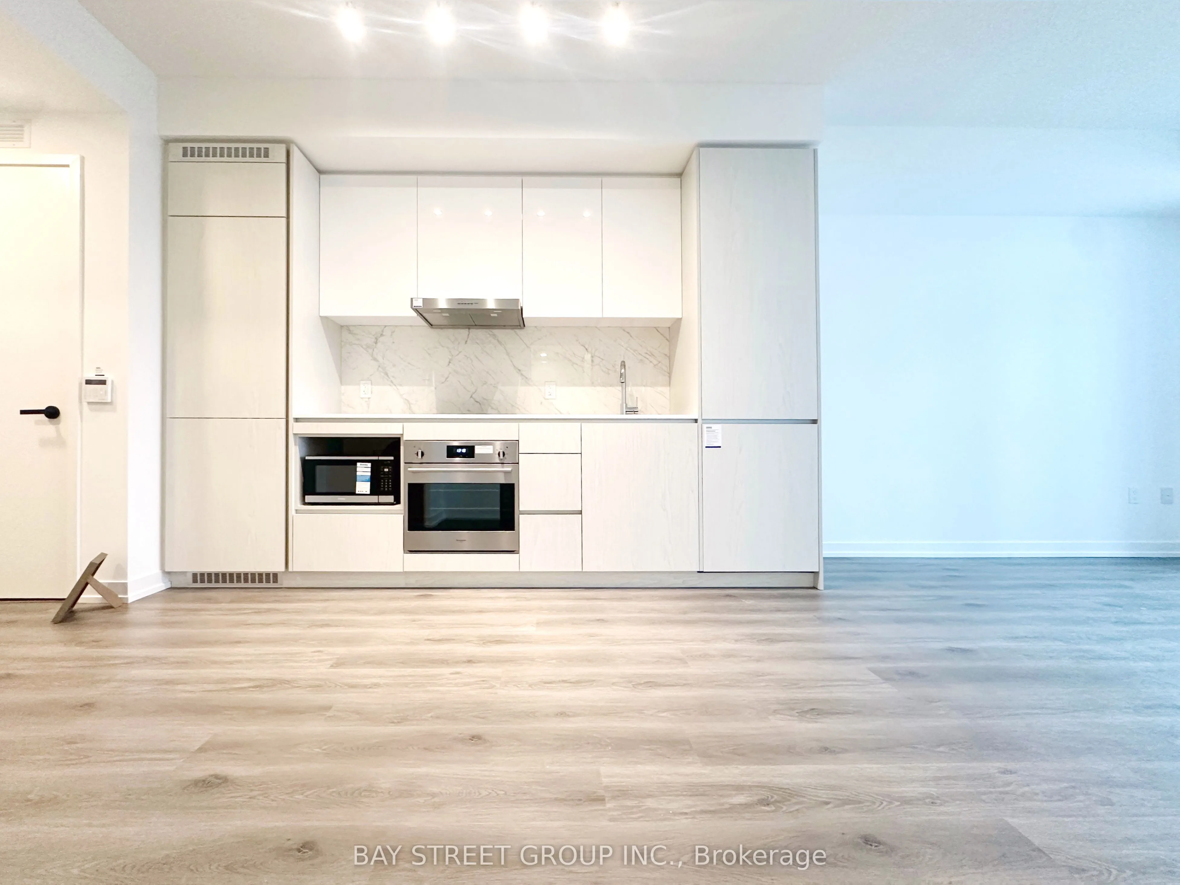 28 Interchange Way, #4102
