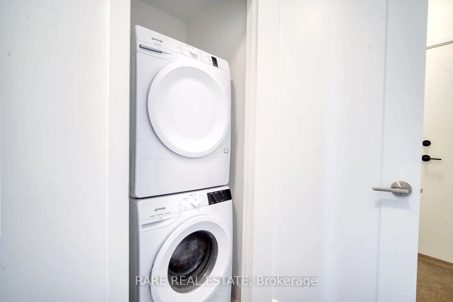 8888 Yonge Street, #722