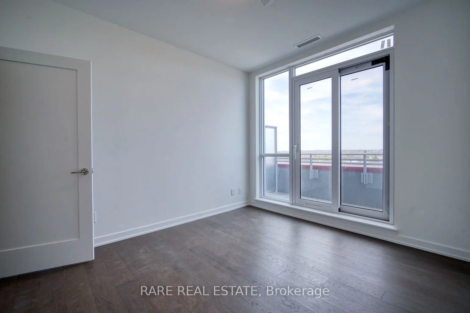 8888 Yonge Street, #722