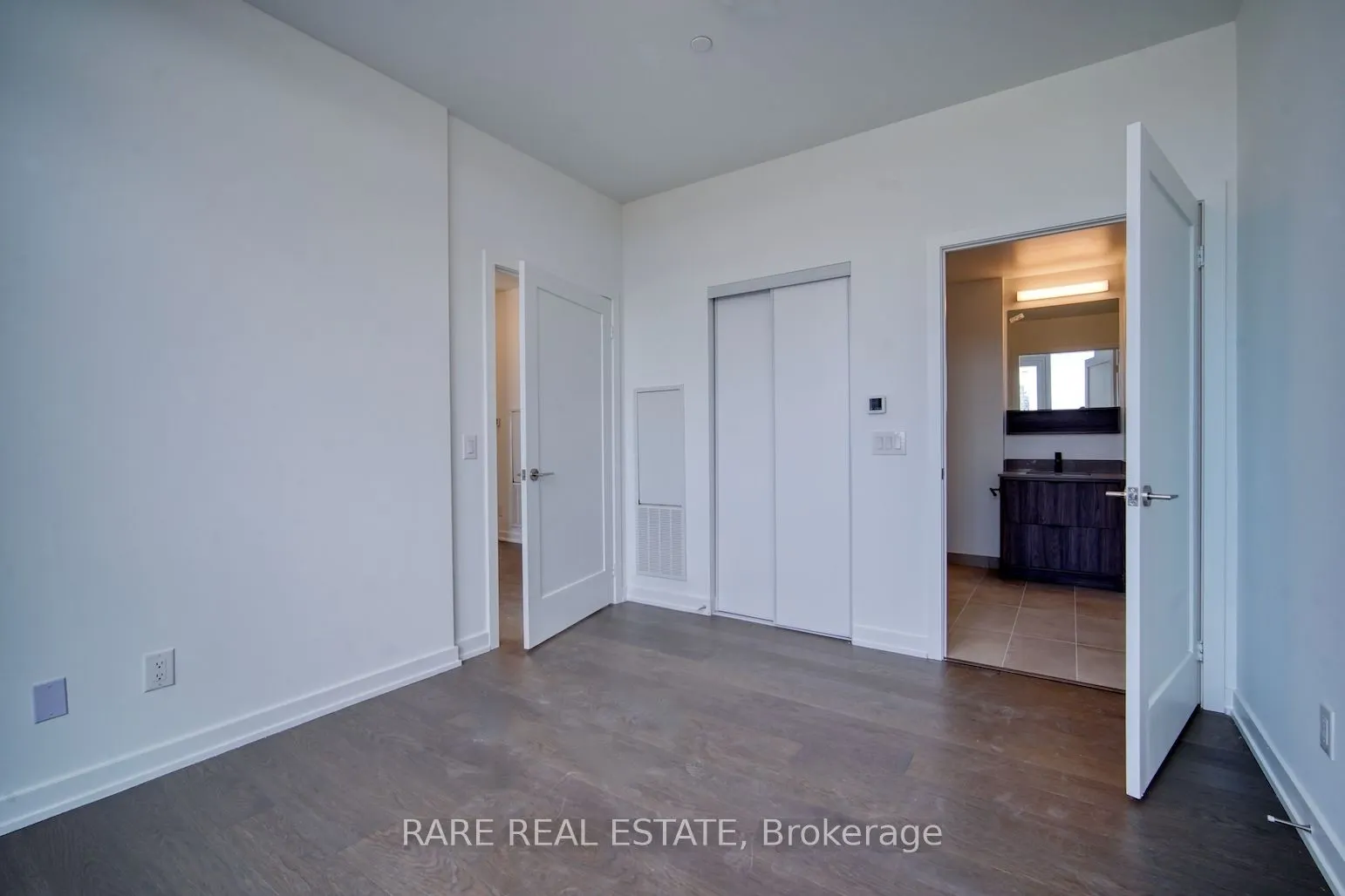 8888 Yonge Street, #722