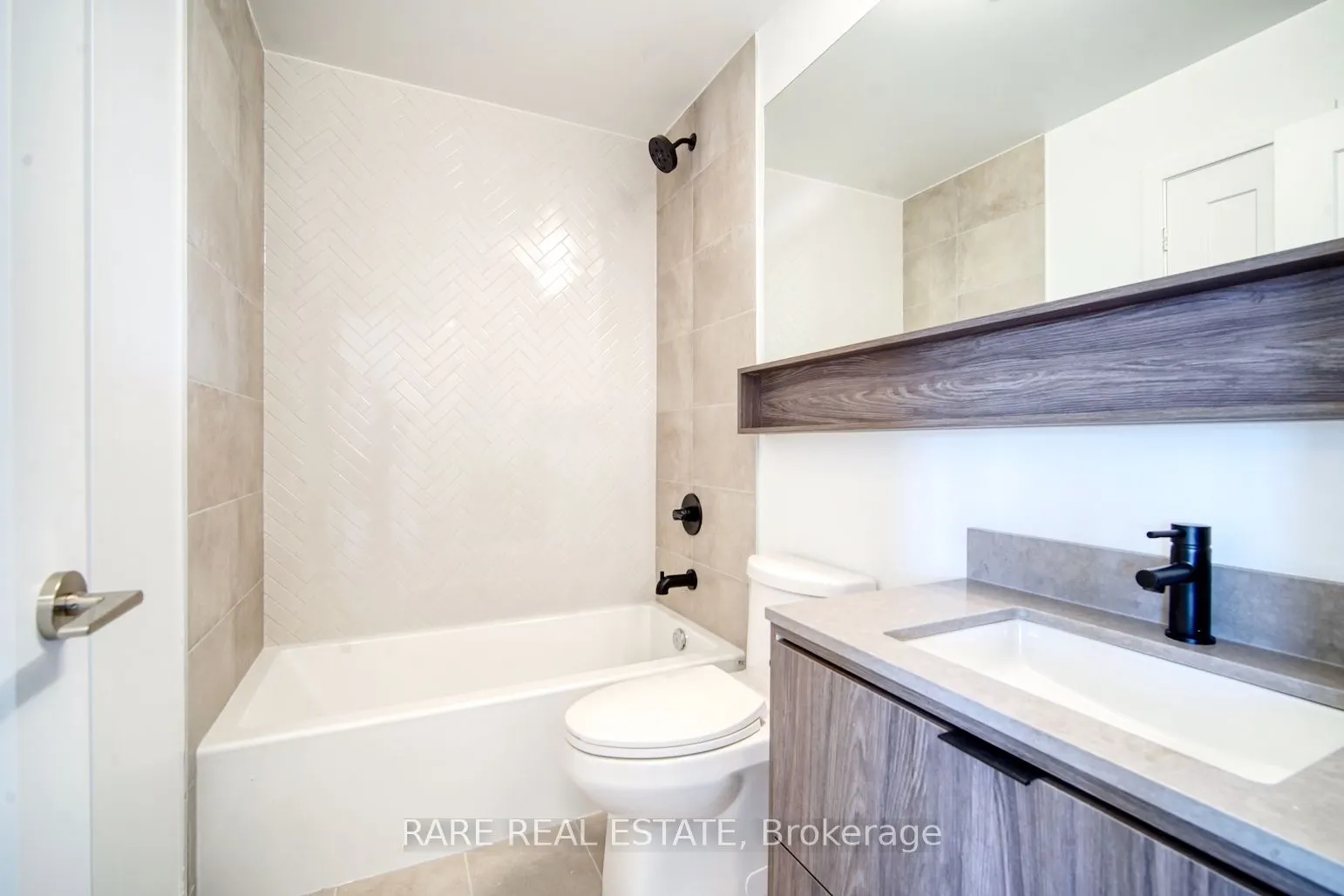 8888 Yonge Street, #722