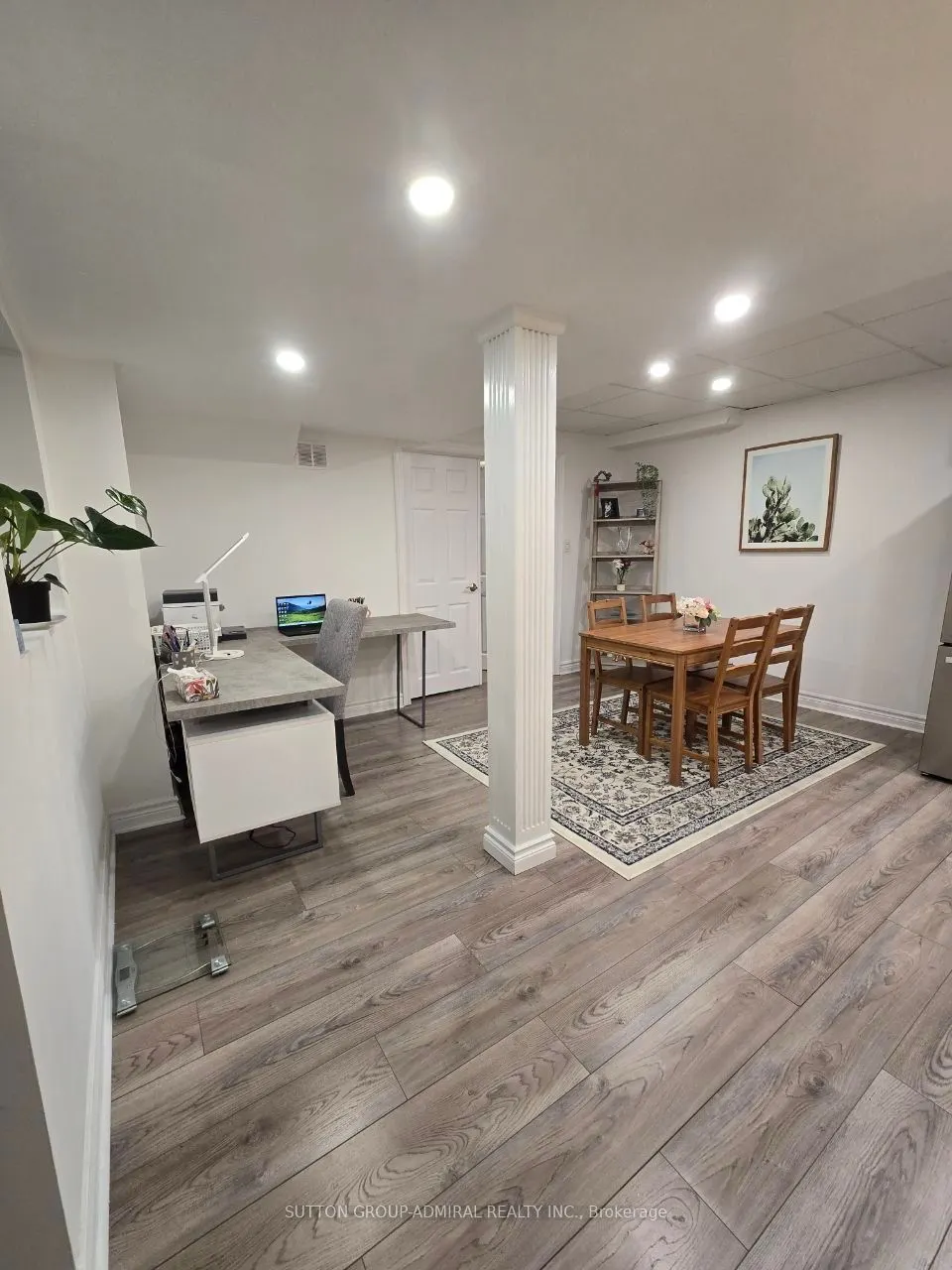 328 Woodspring Avenue