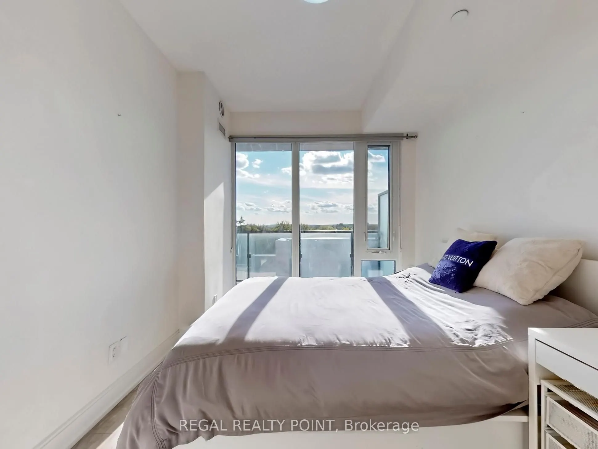 9608 Yonge Street, #708