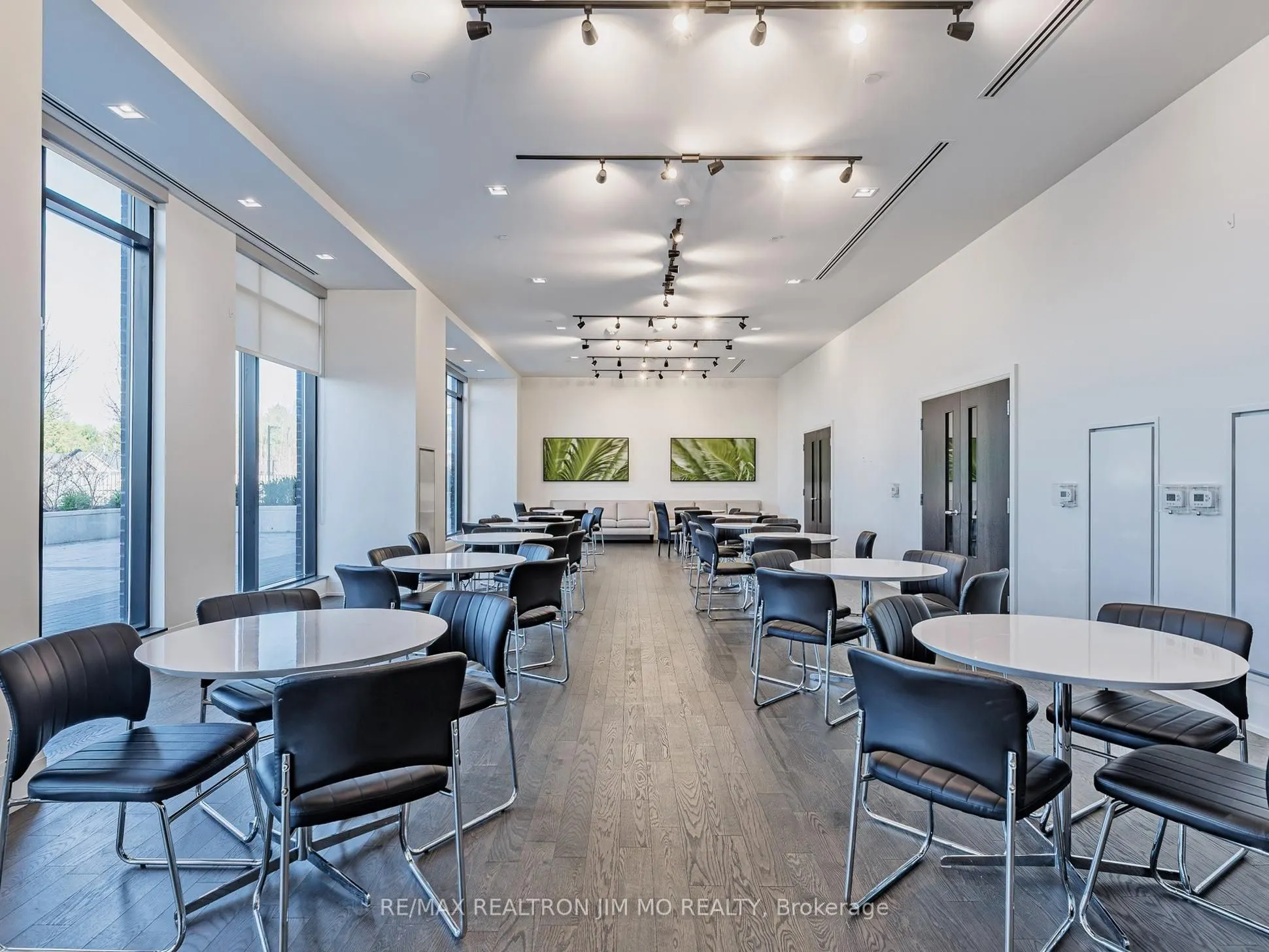 555 William Graham Drive, #416