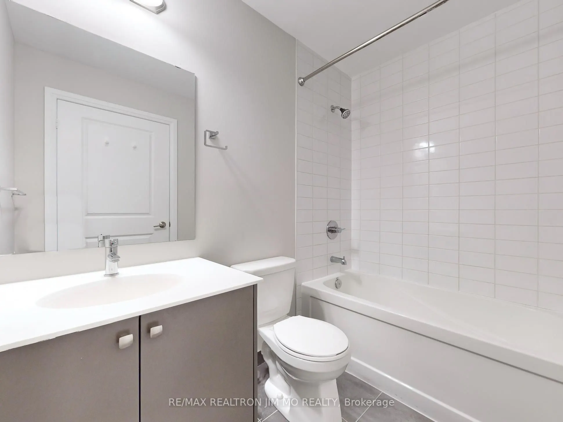 555 William Graham Drive, #416