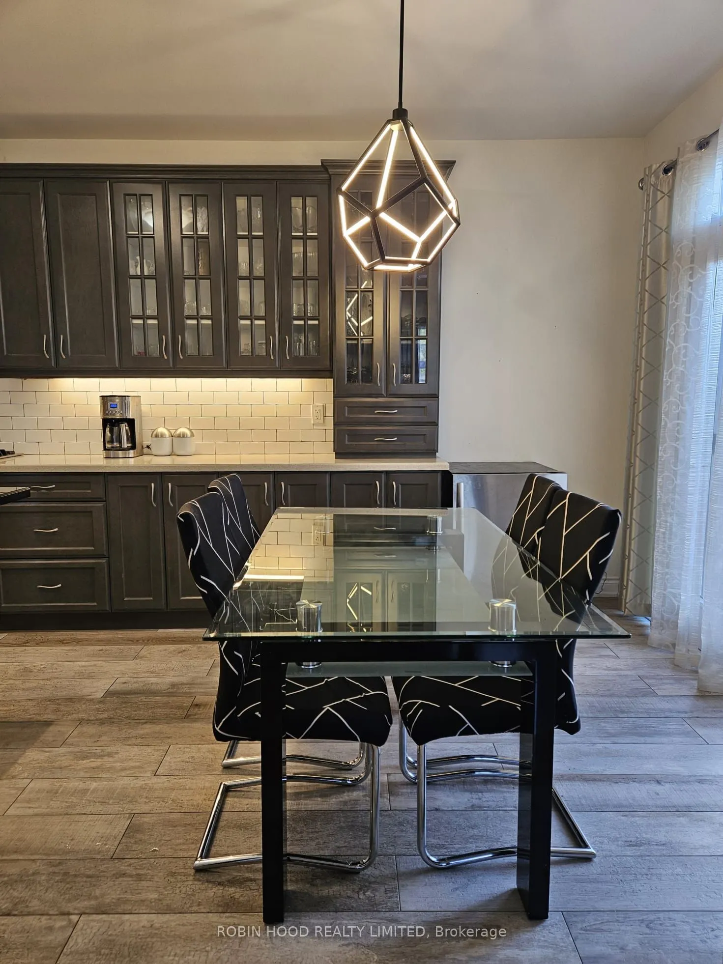 2 Leaden Hall Drive