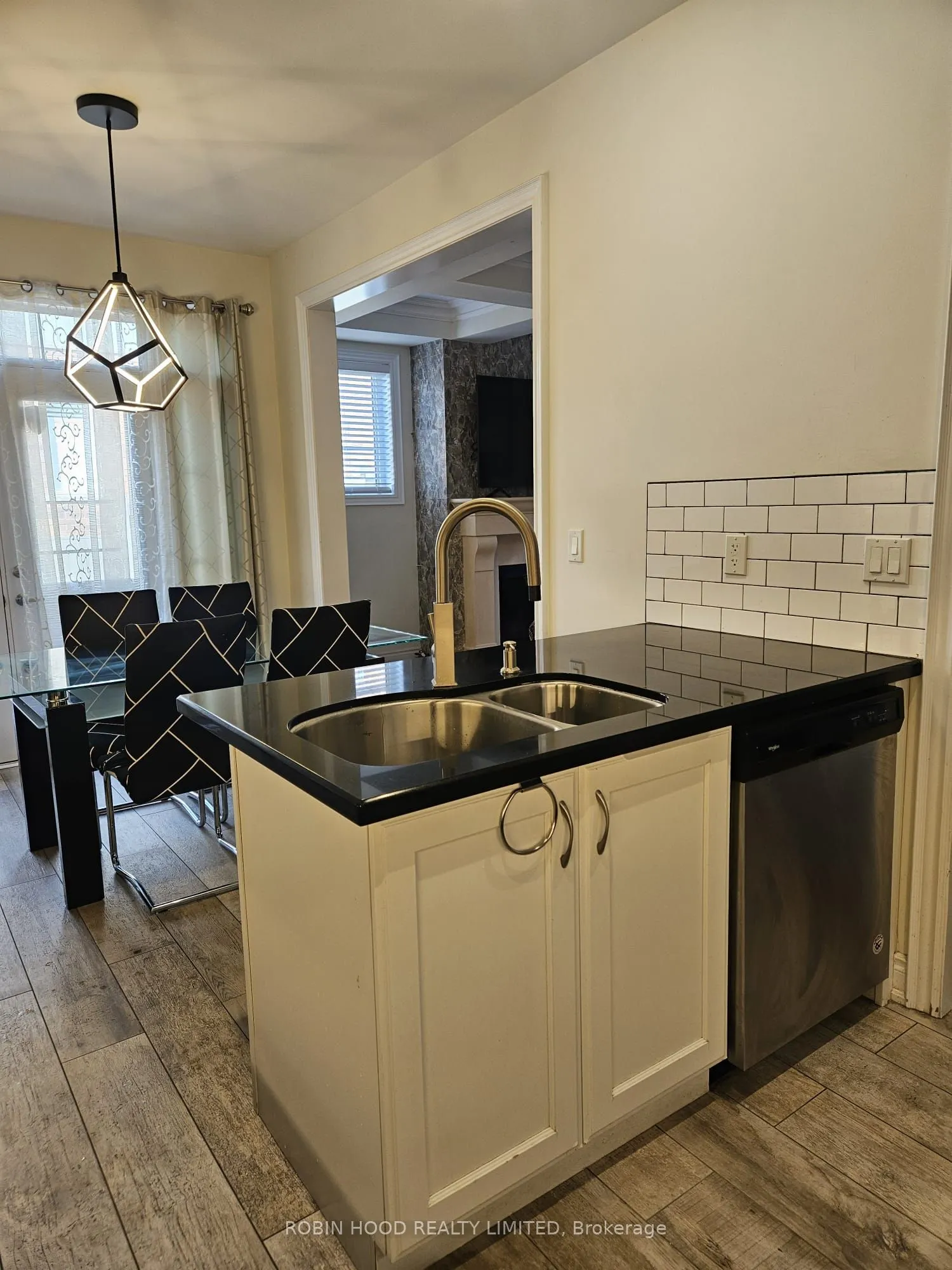 2 Leaden Hall Drive