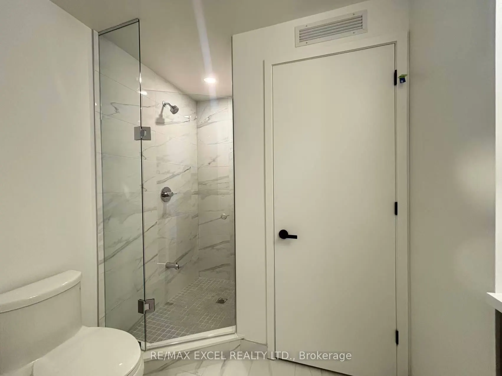 28 Interchange Way, #3906