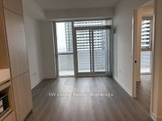 28 Interchange Way, #3916