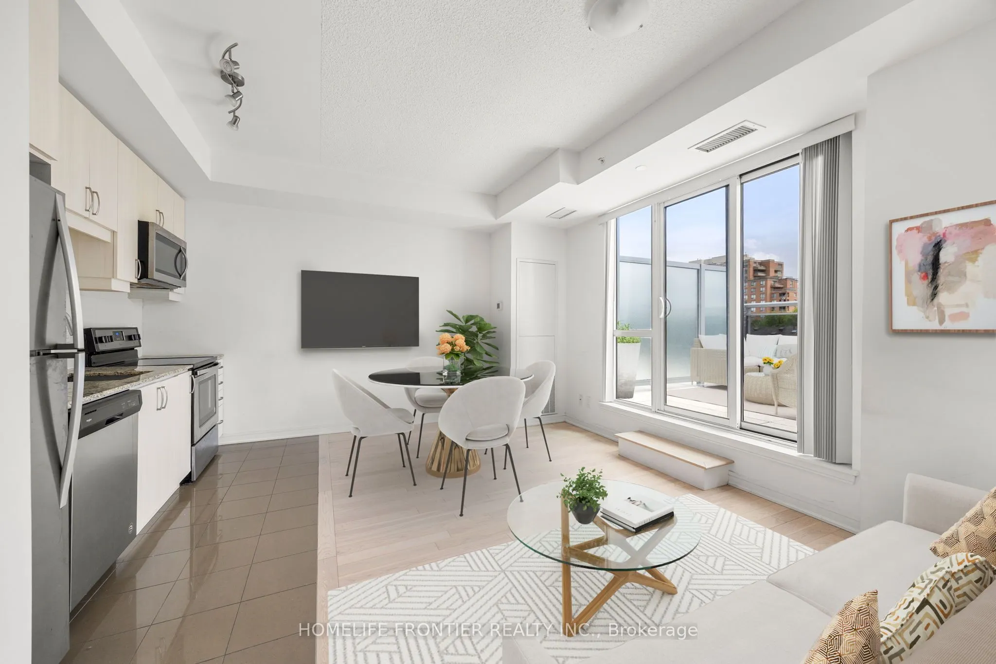9191 Yonge Street, #SW404