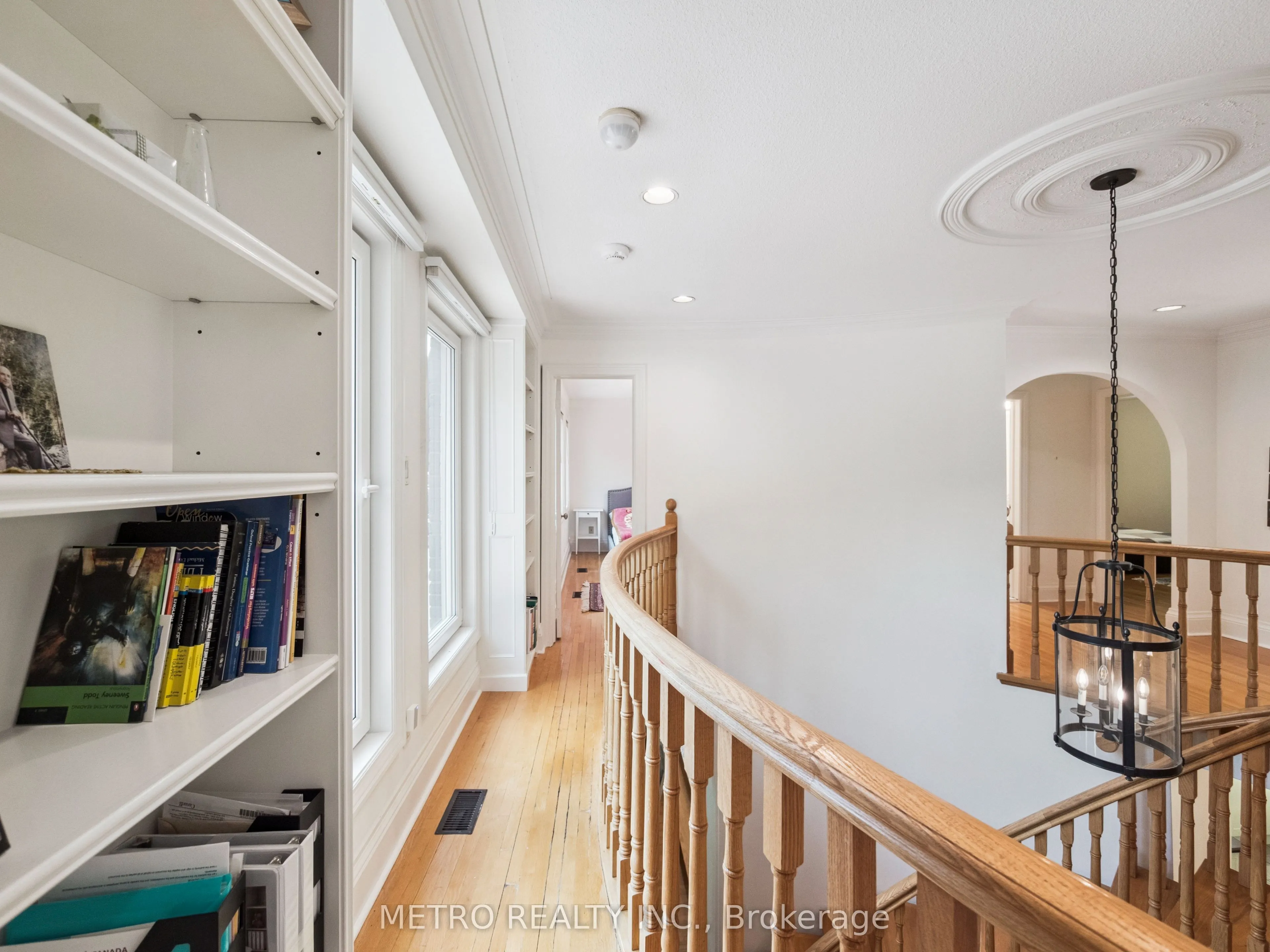 14 Village Squire Lane