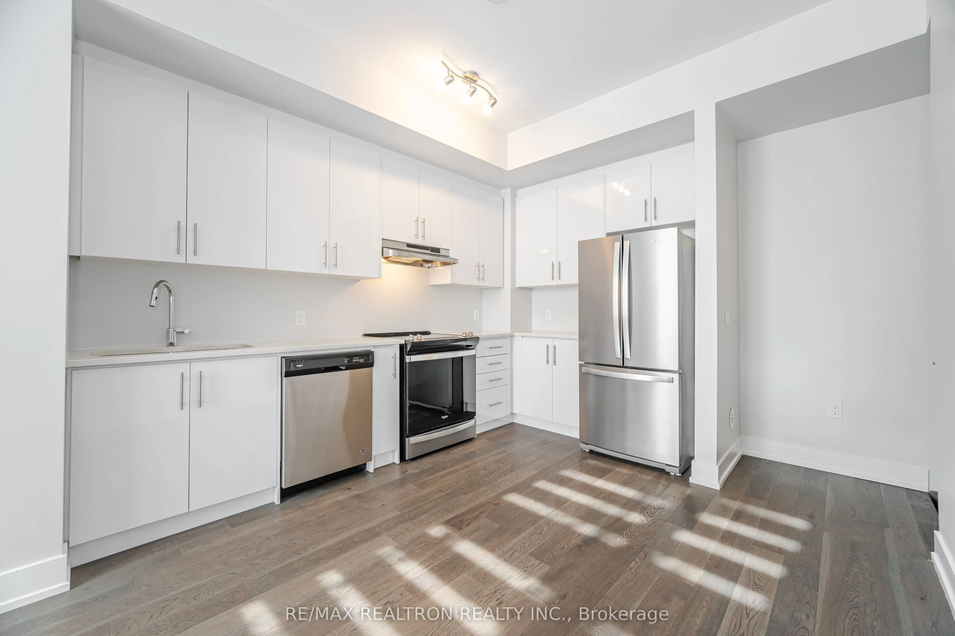 9580 Islington Avenue, #L142