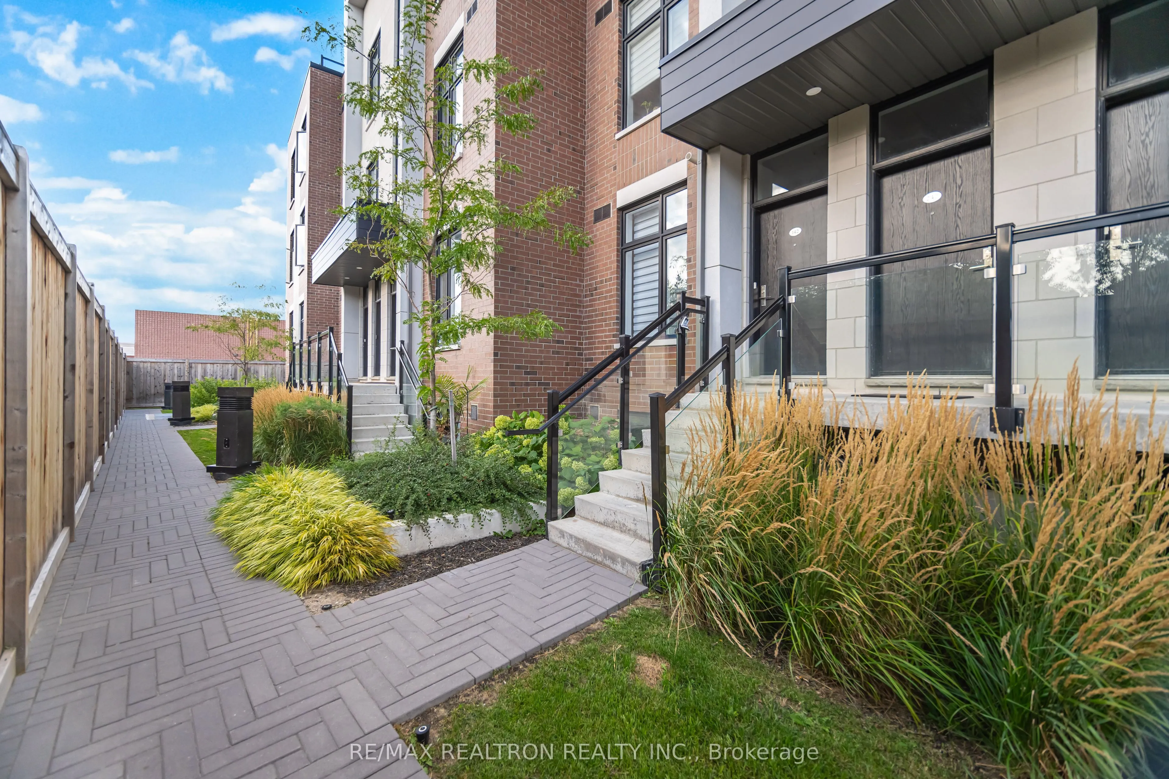 9580 Islington Avenue, #L142