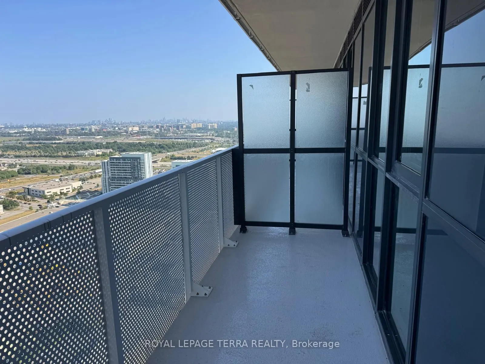 28 Interchange Way, #4007