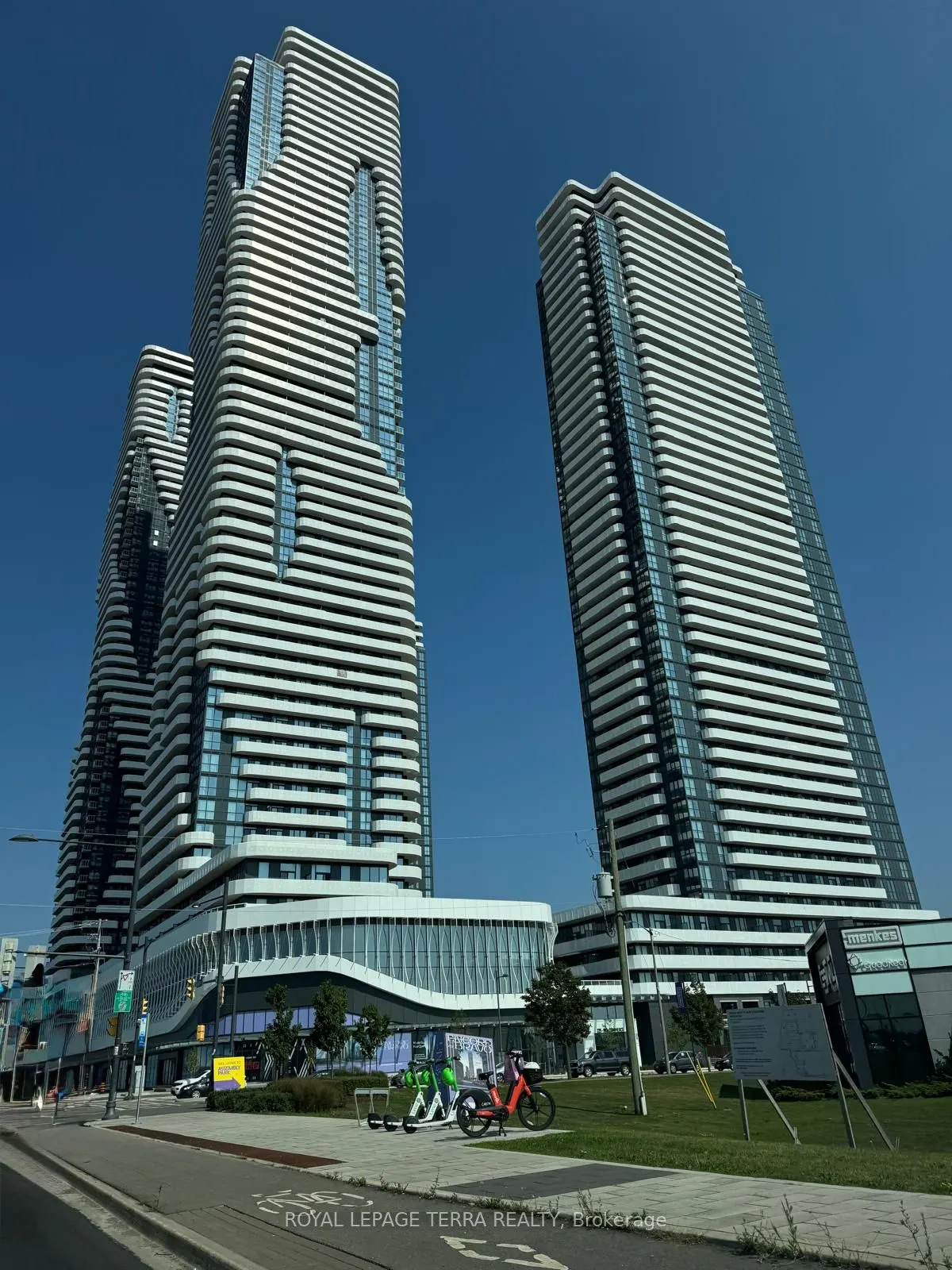 28 Interchange Way, #4007