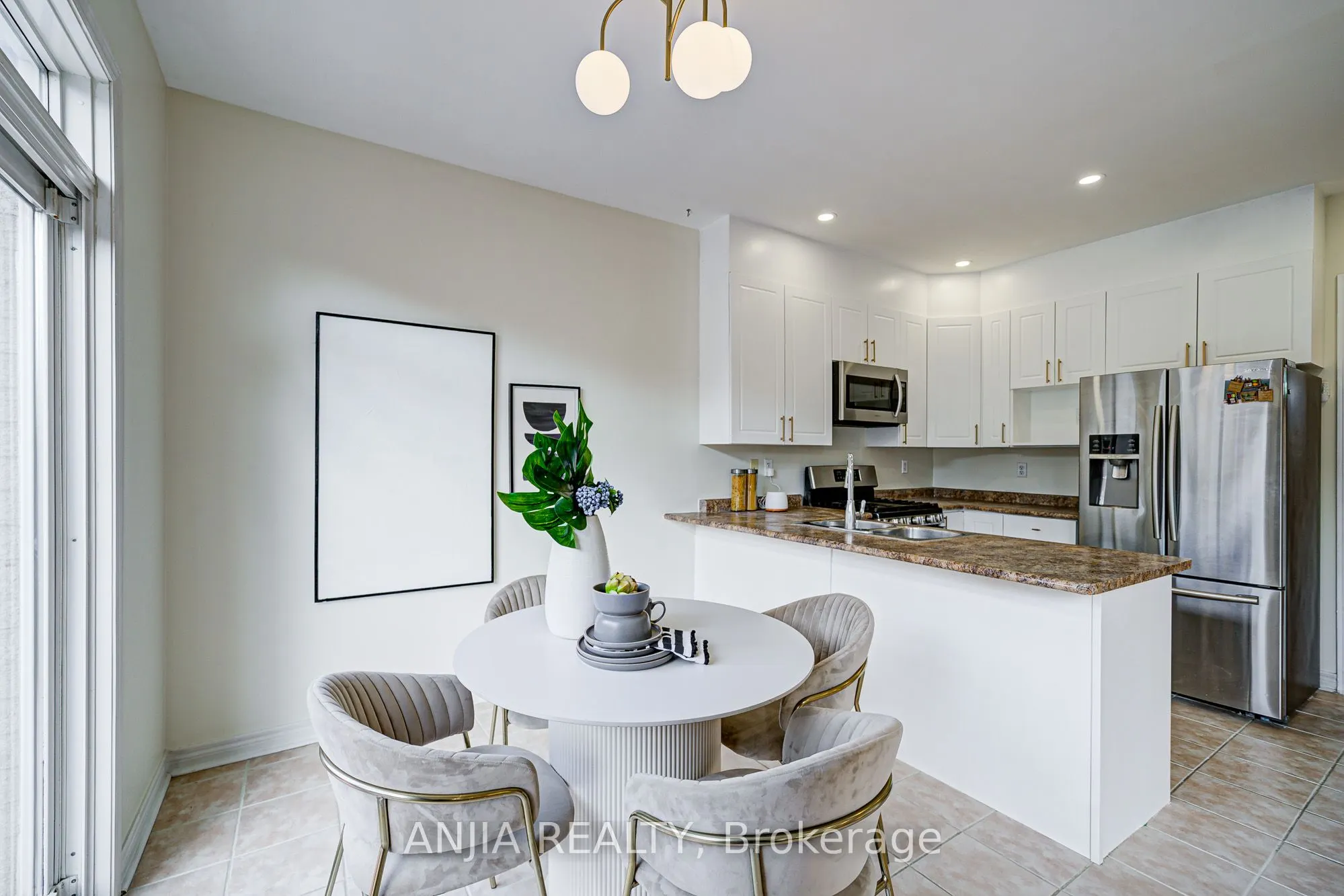 140 Edward Jefferys Avenue