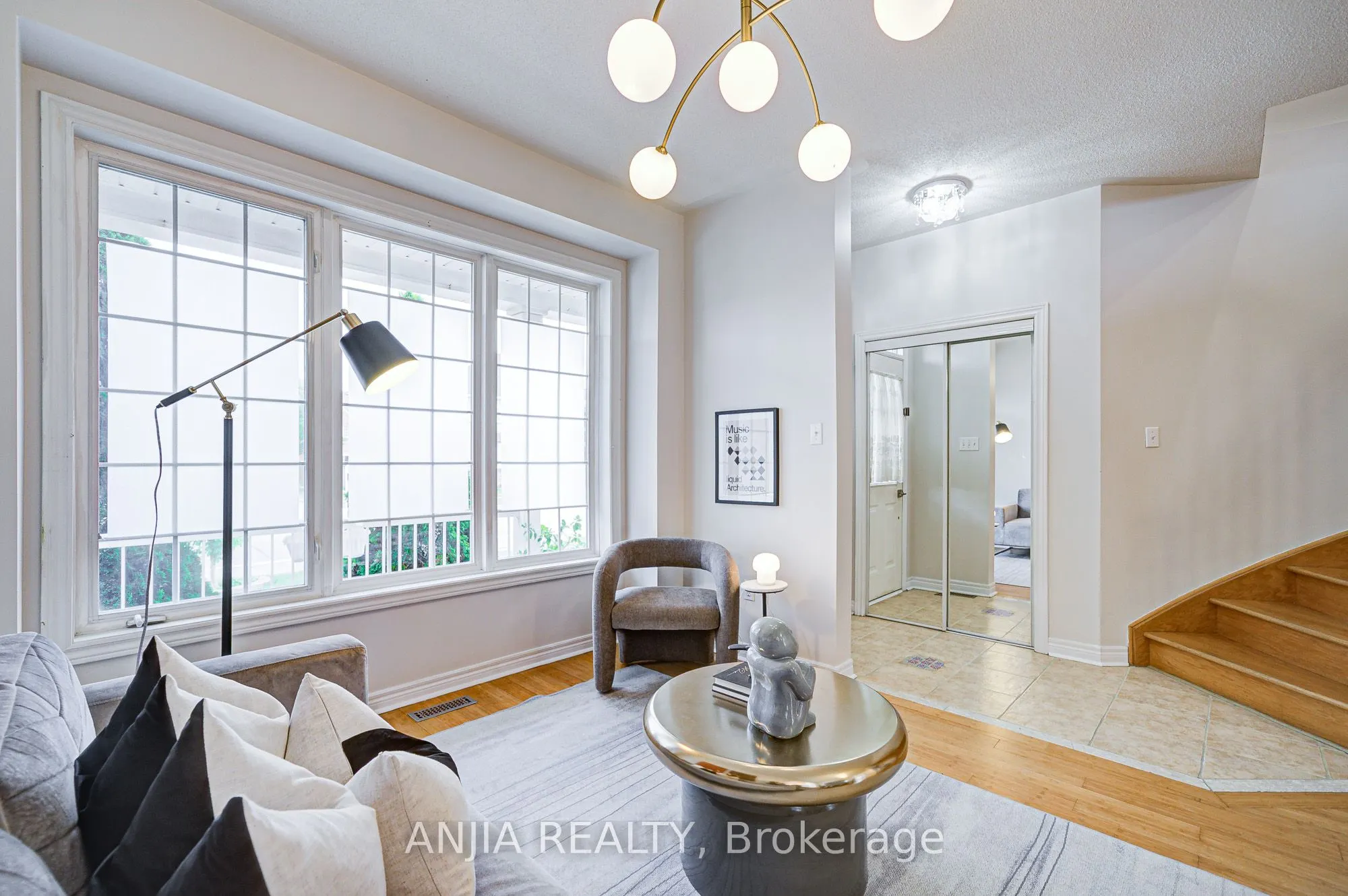 140 Edward Jefferys Avenue