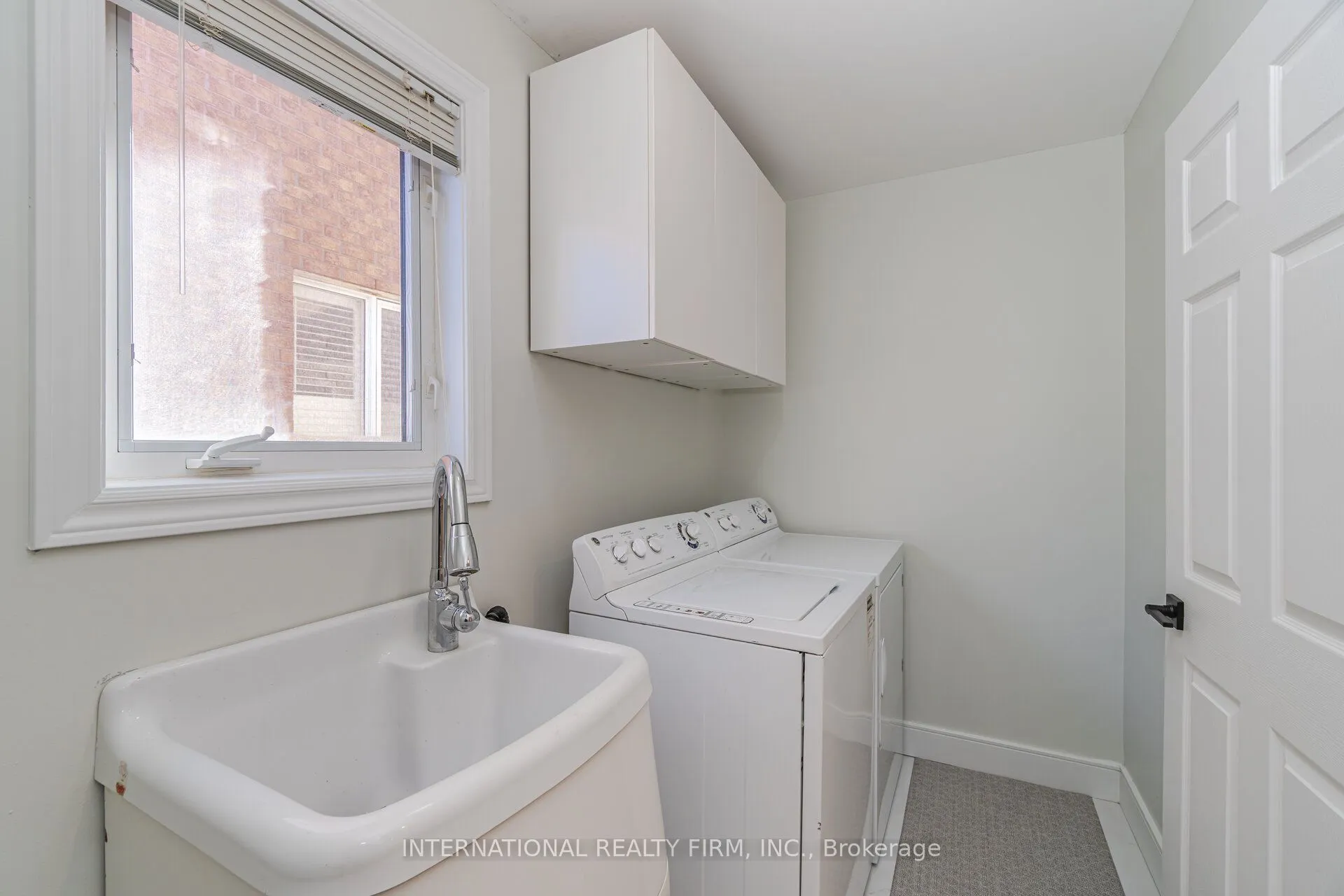67 Rosanna Crescent