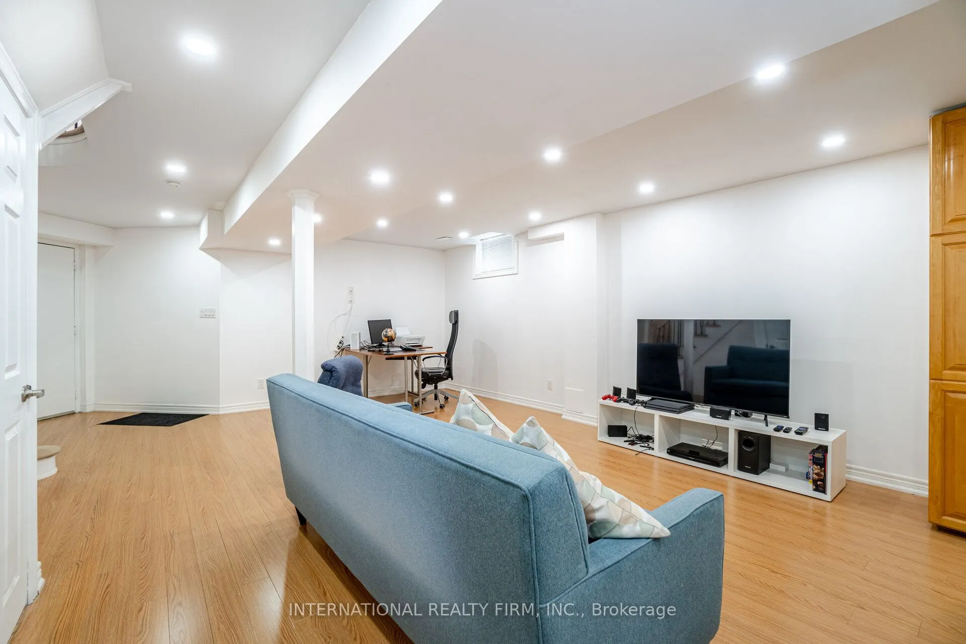 67 Rosanna Crescent
