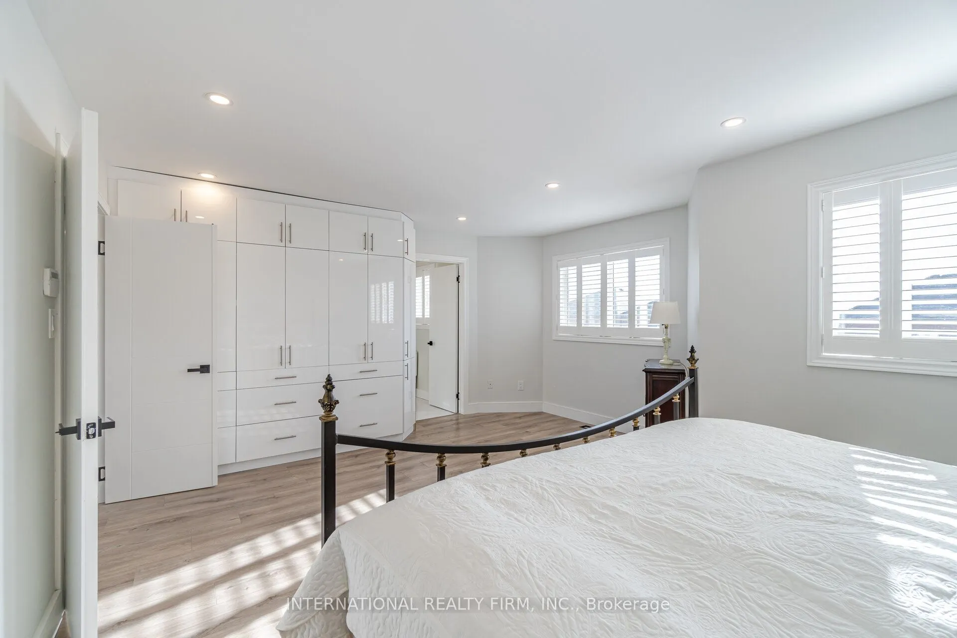 67 Rosanna Crescent