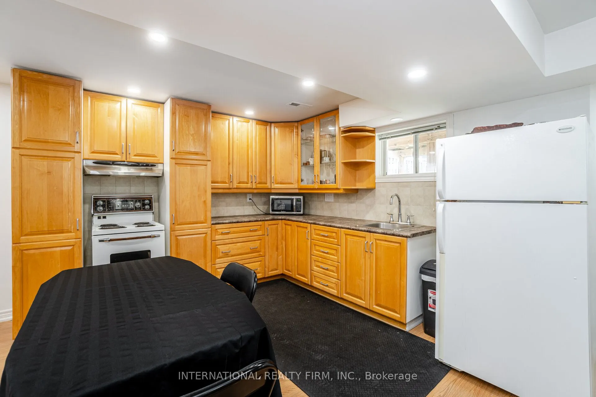 67 Rosanna Crescent