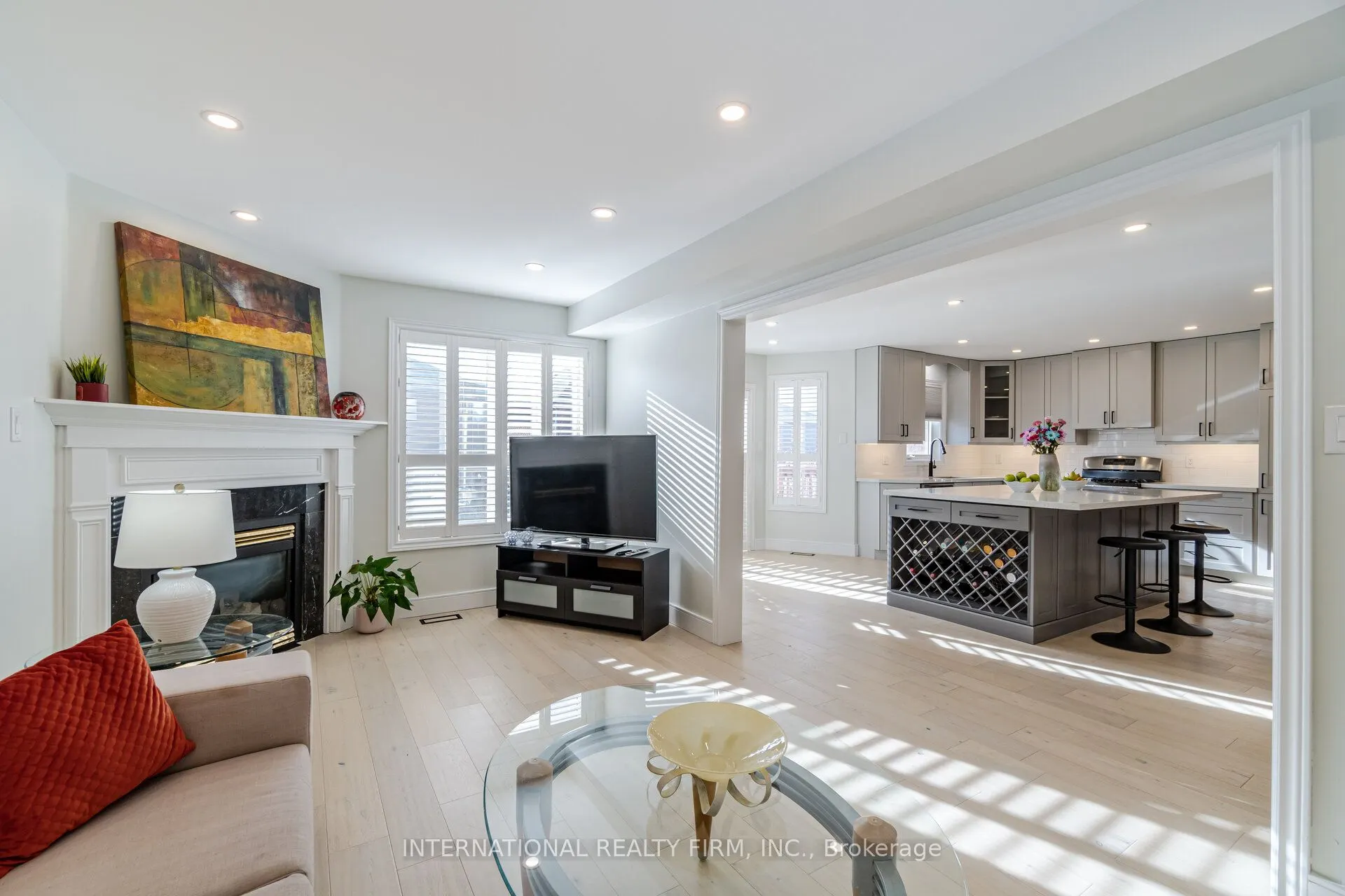 67 Rosanna Crescent