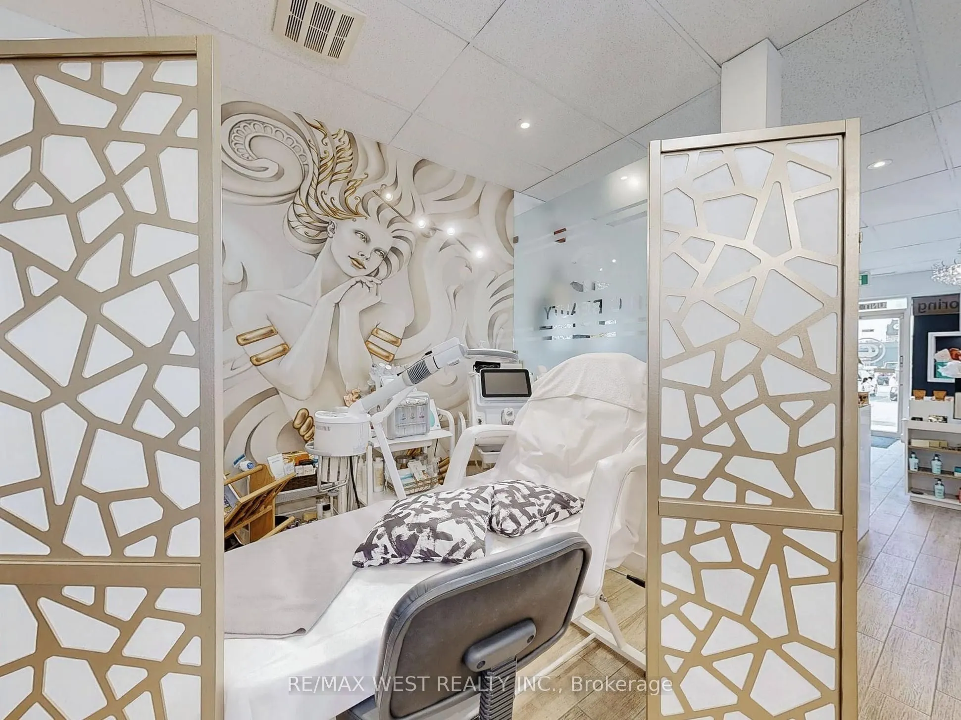 13071 Yonge St Street, #24