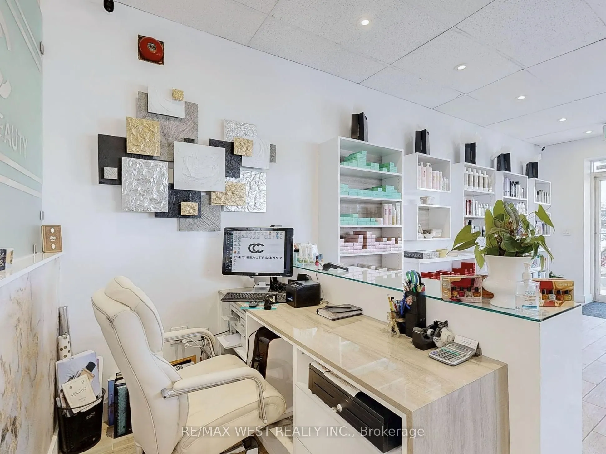 13071 Yonge St Street, #24