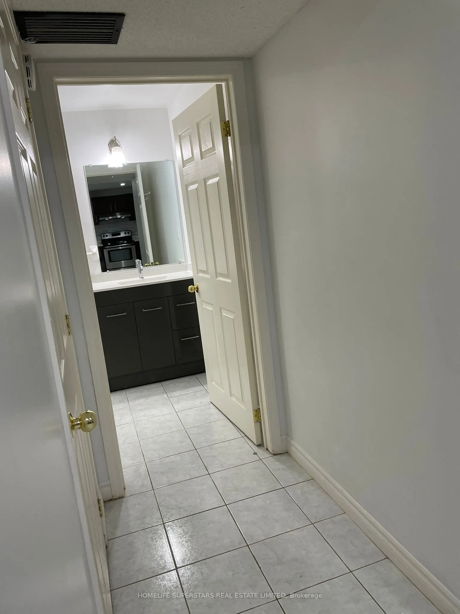 11 Ferncliffe Crescent, #Basement