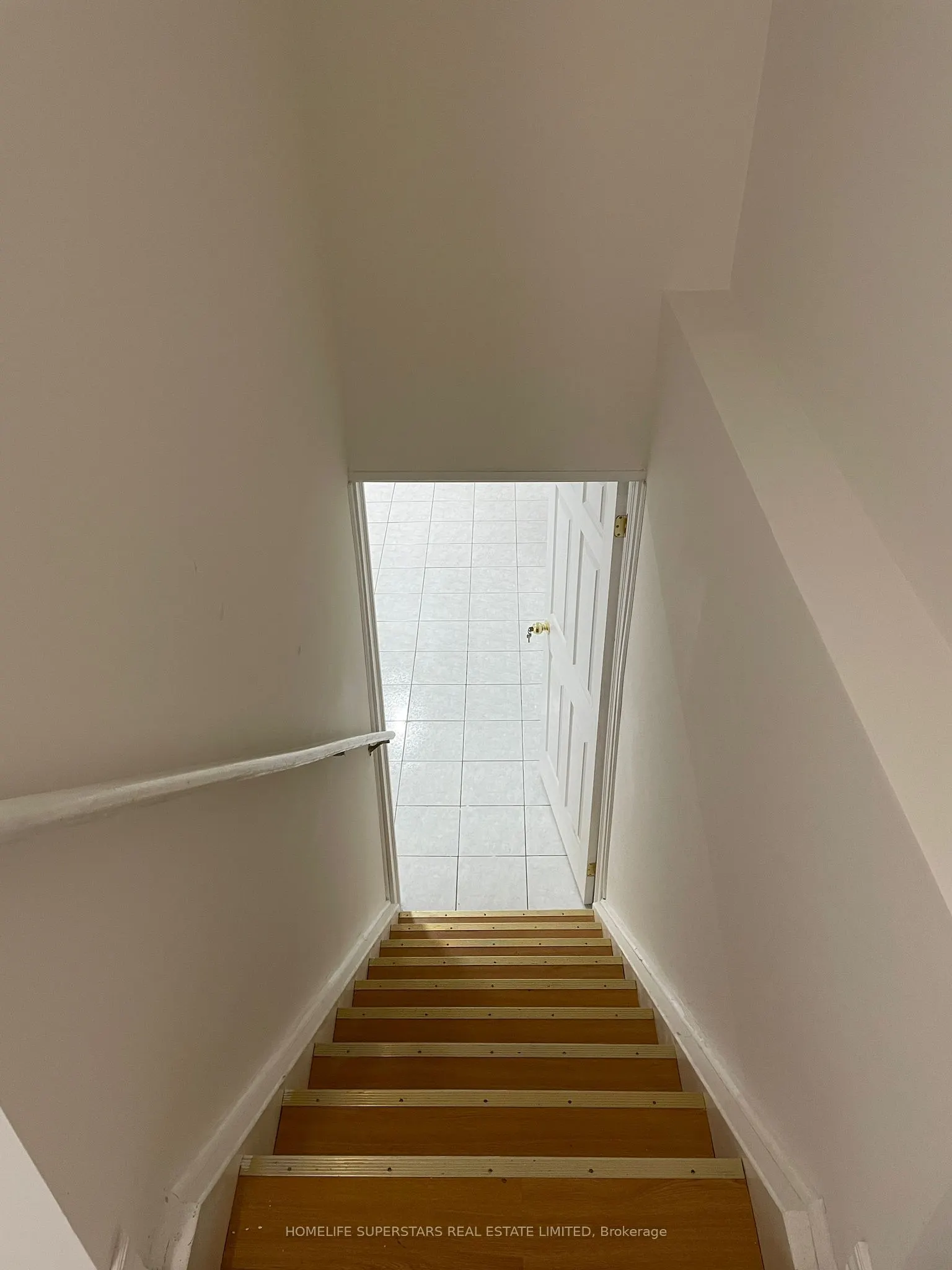 11 Ferncliffe Crescent, #Basement