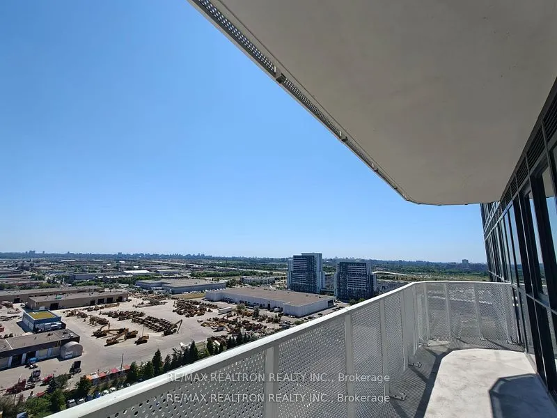 28 Interchange Way, #2209