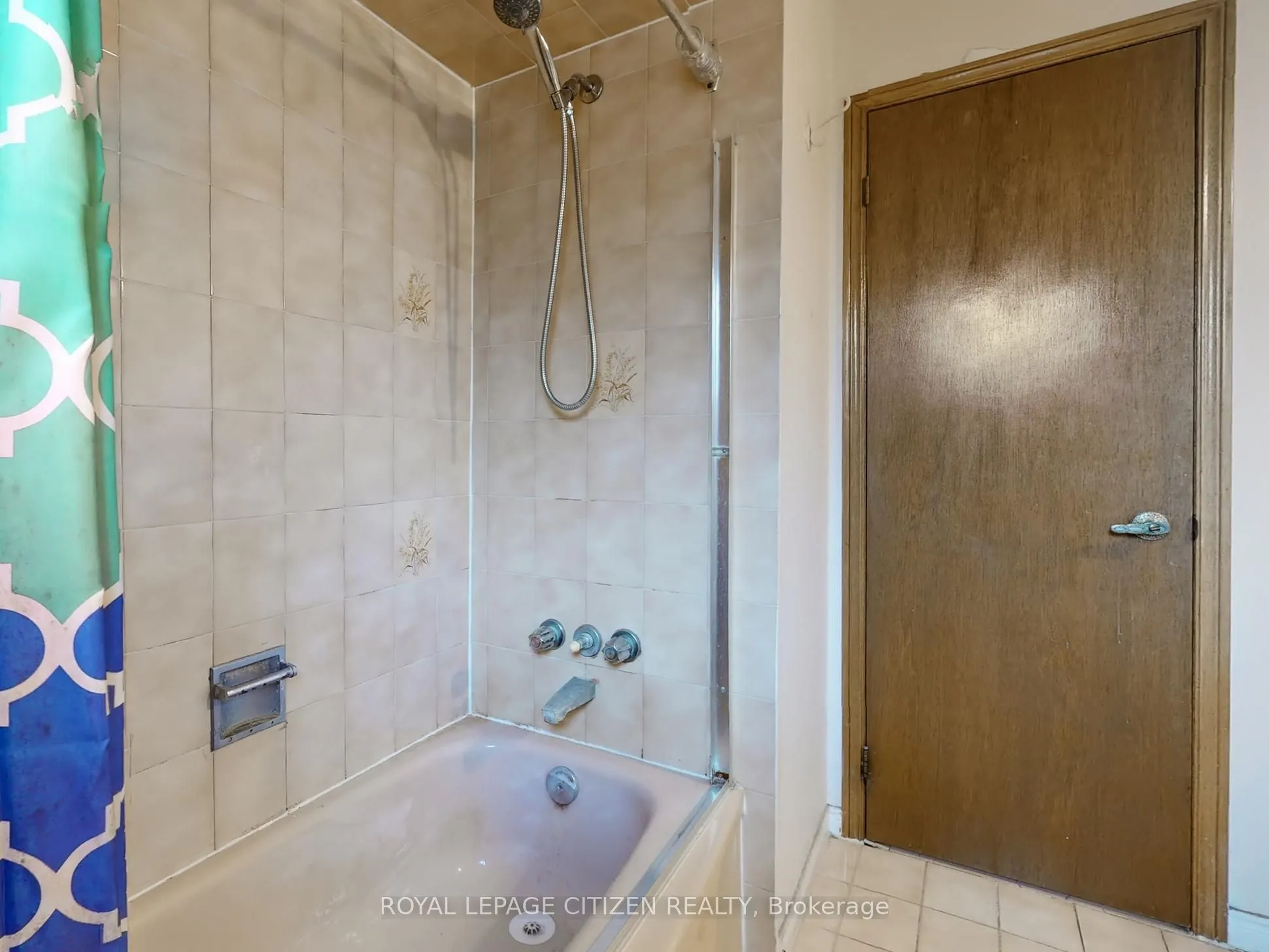 63 Dante Ct