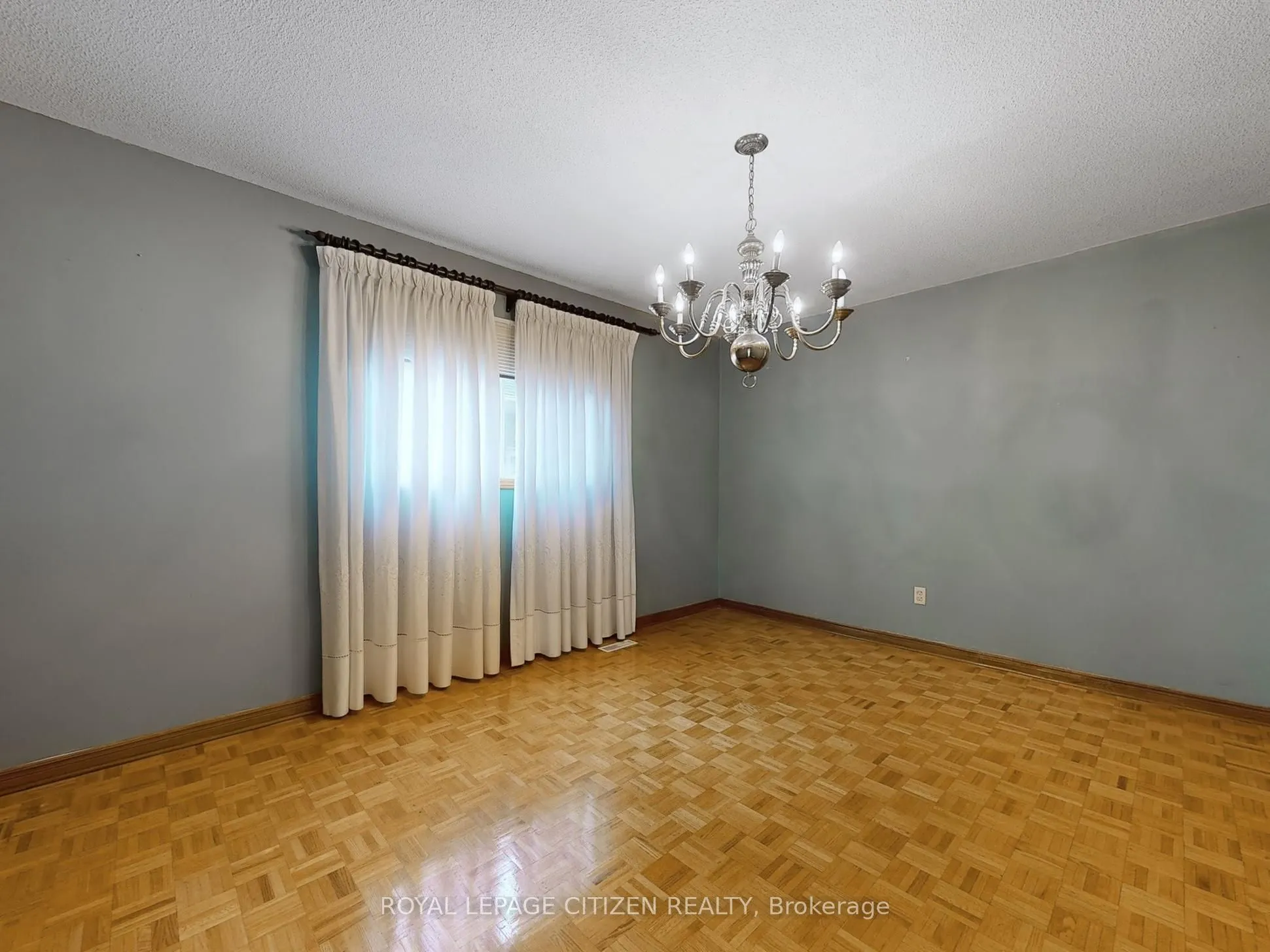 63 Dante Ct
