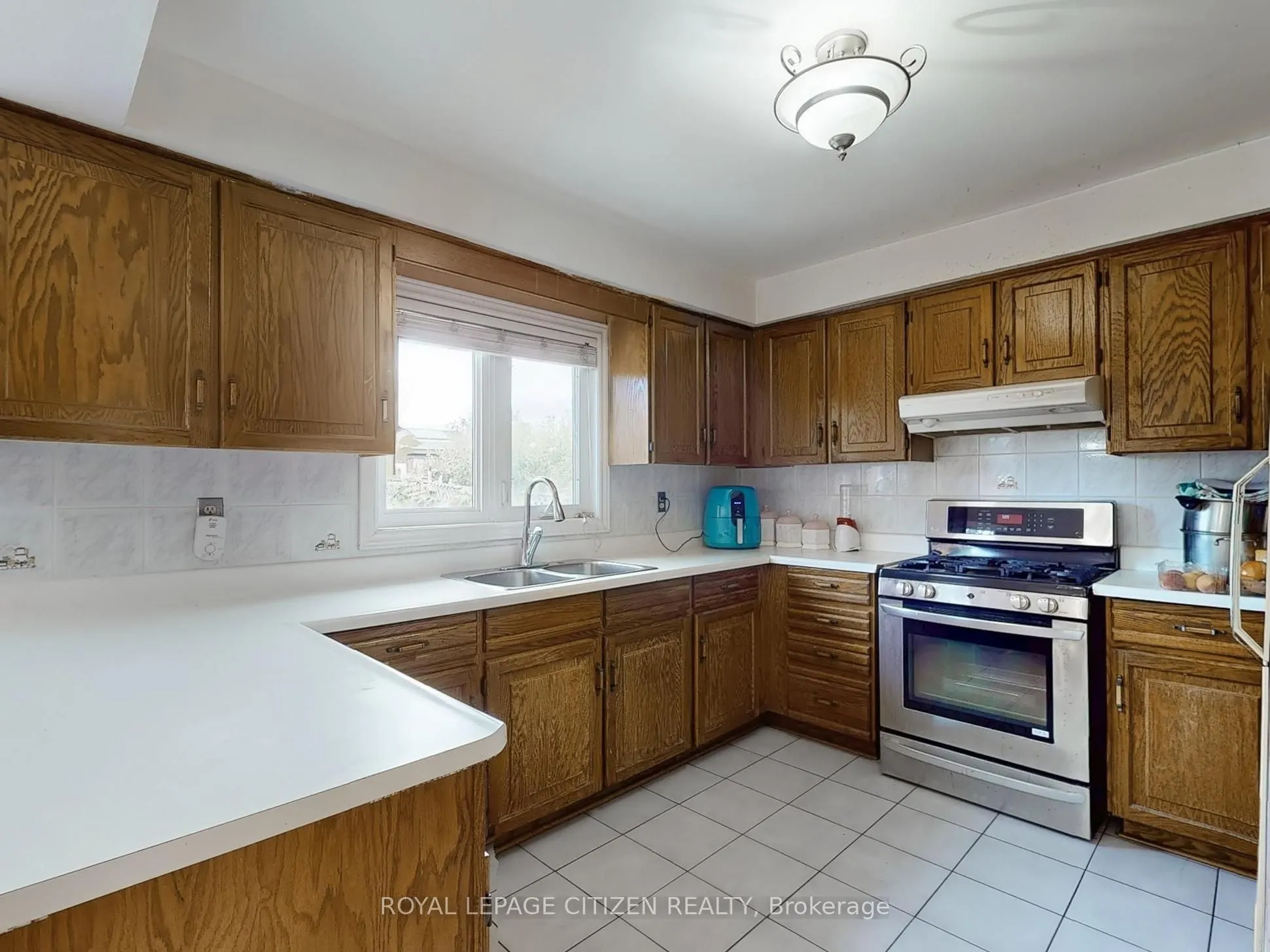 63 Dante Ct