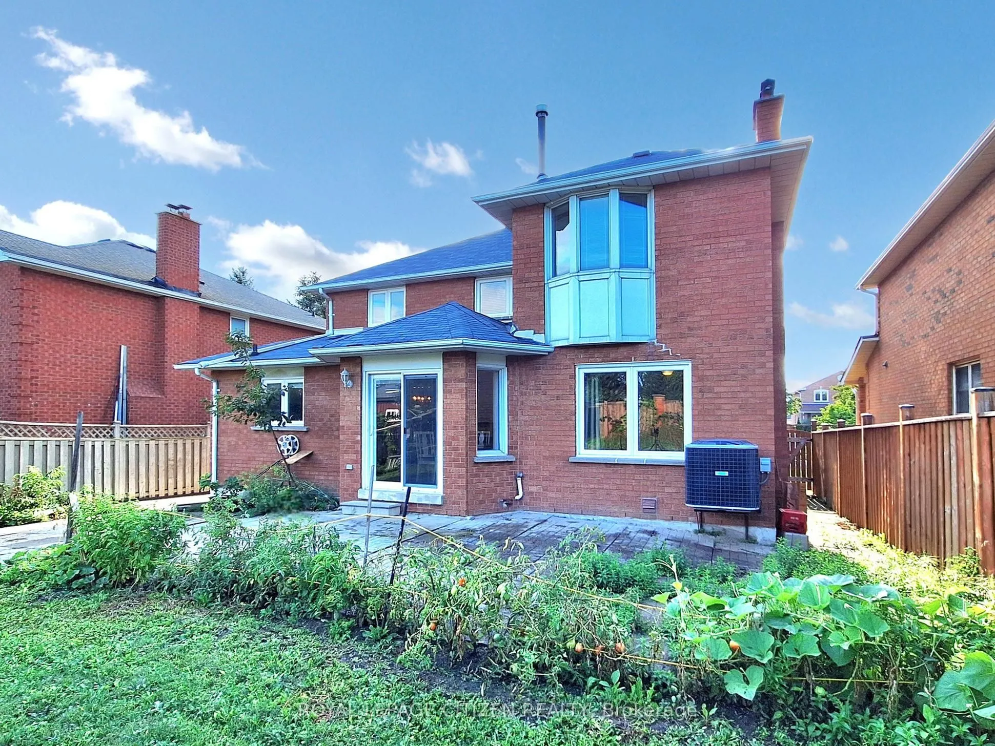 63 Dante Ct