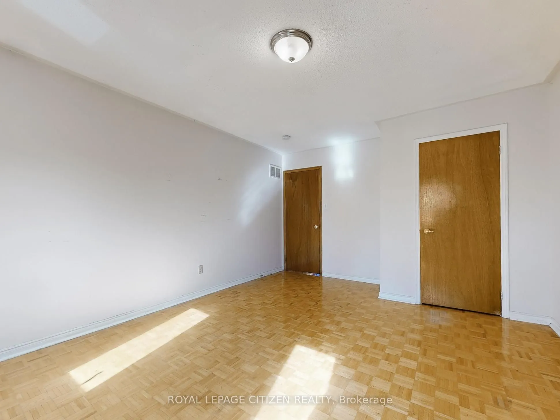63 Dante Ct