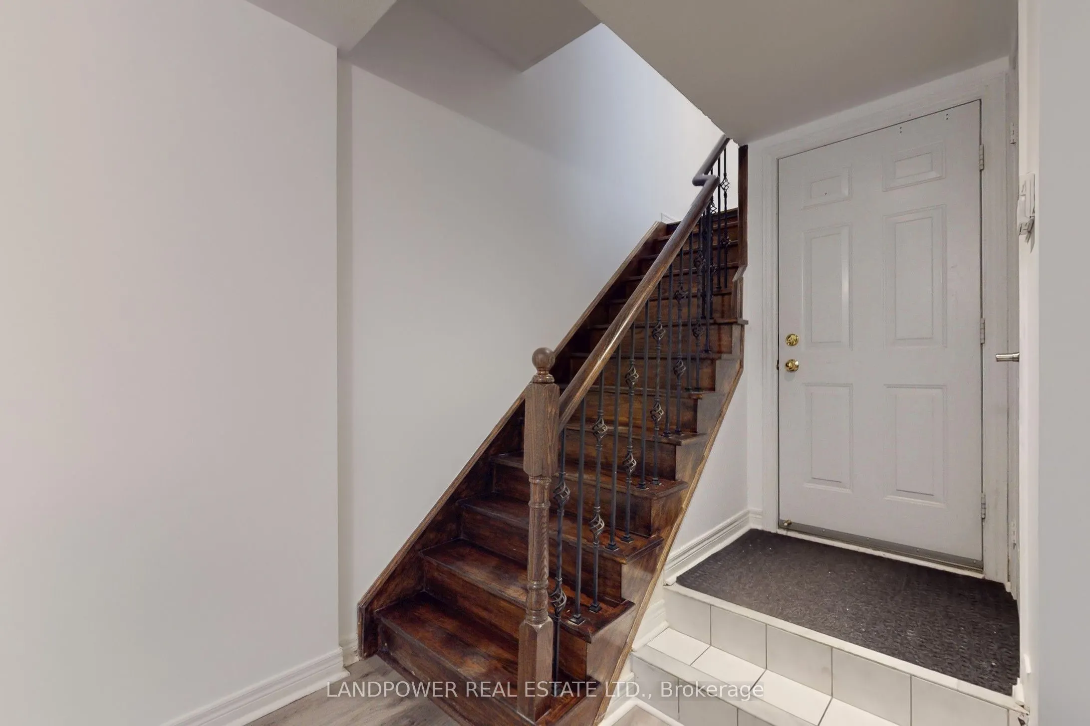 6 Leonard Street, #33