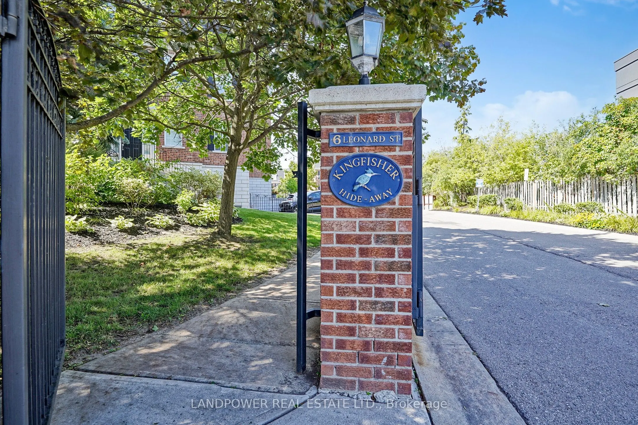 6 Leonard Street, #33