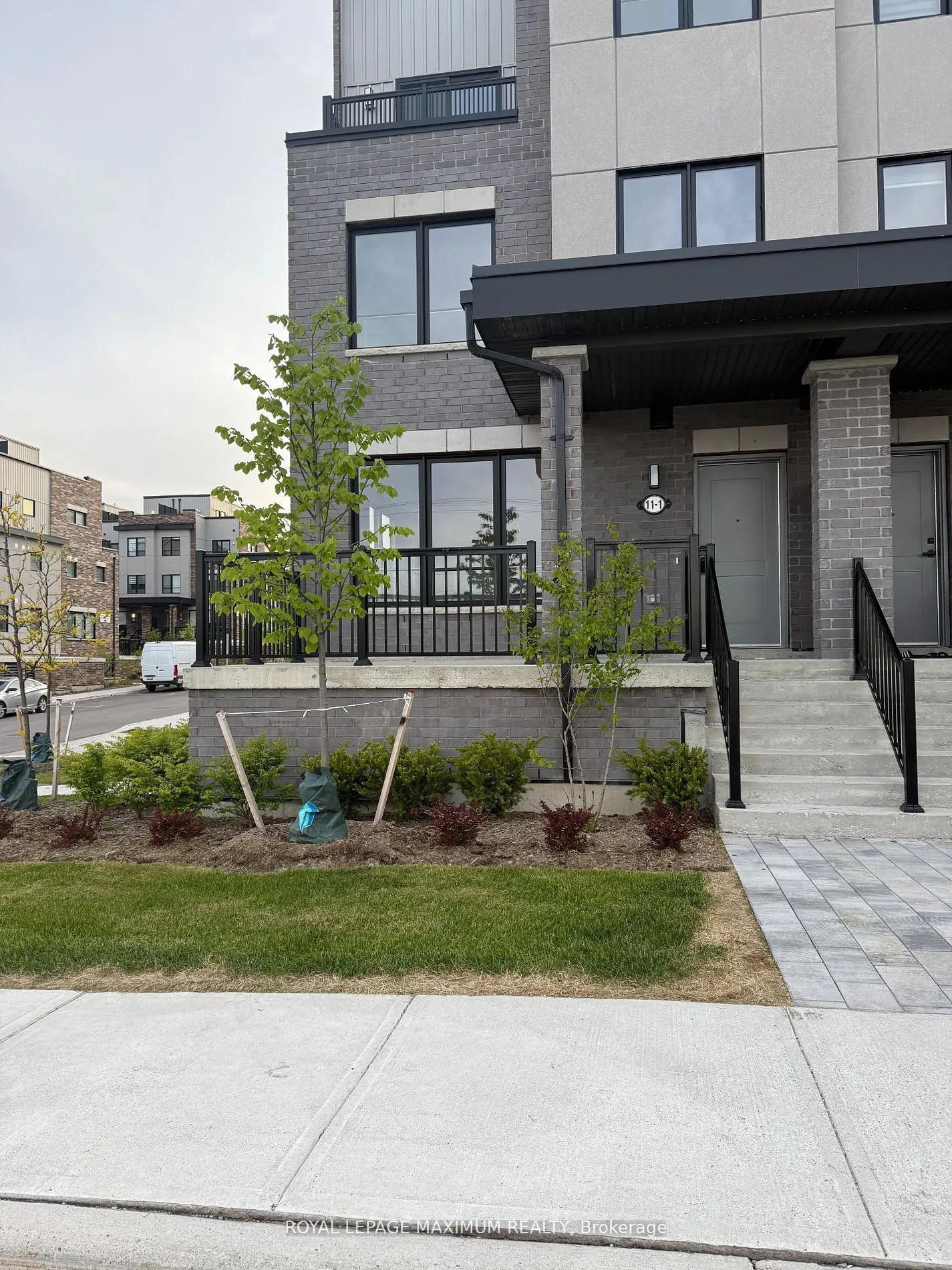 11 Baynes Way N, #1