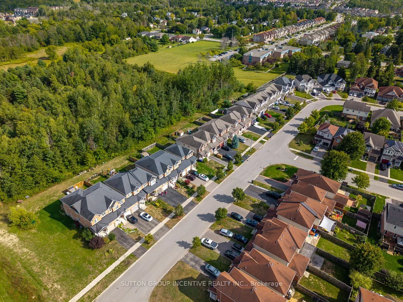 105 COLLIER Crescent