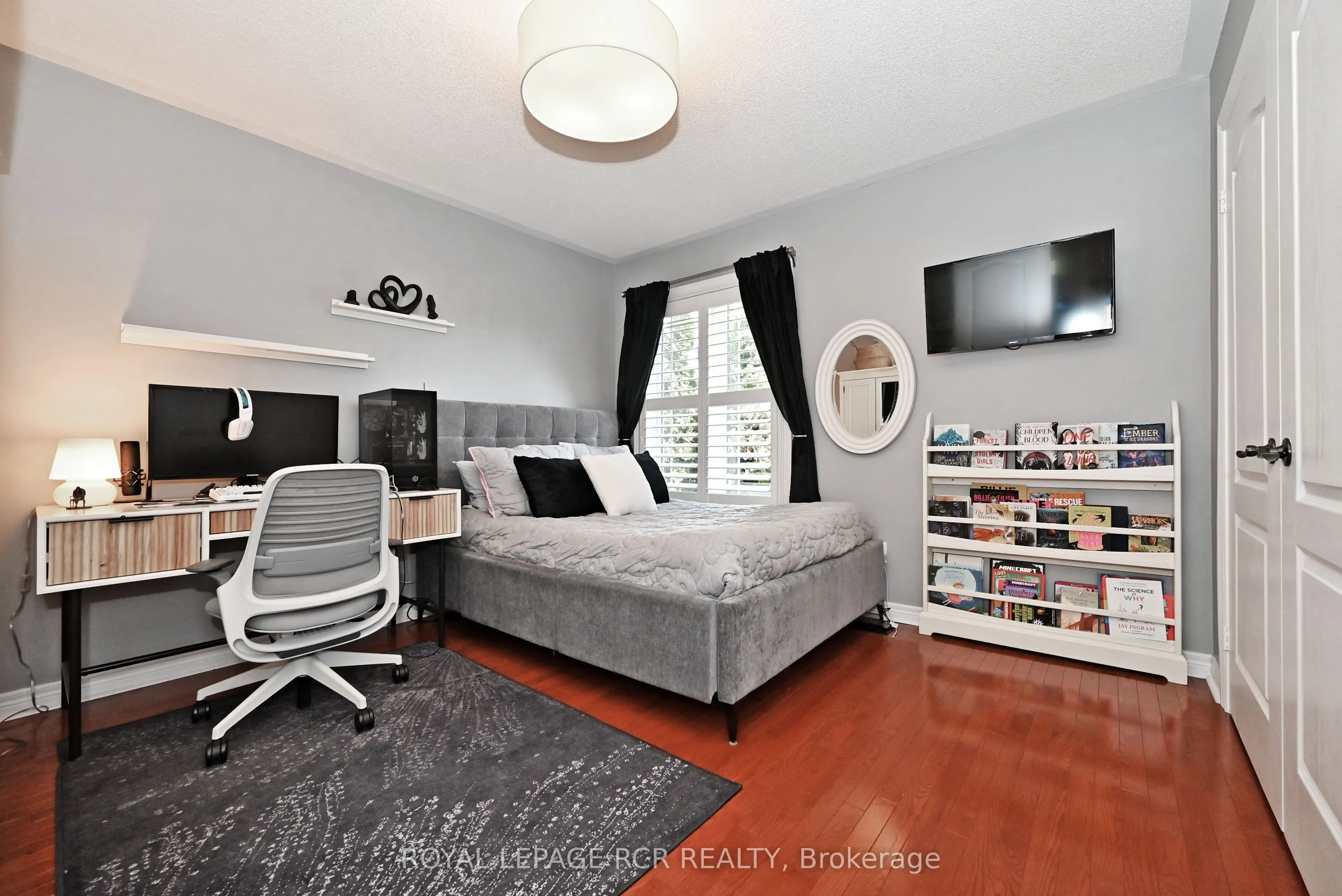 142 Regatta Avenue
