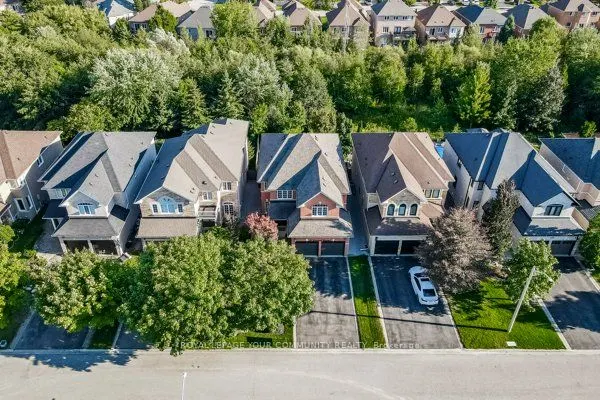 61 Deerwood Crescent