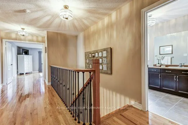 61 Deerwood Crescent