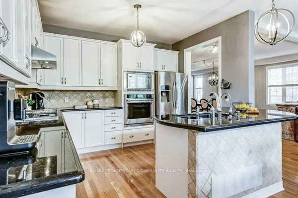 61 Deerwood Crescent