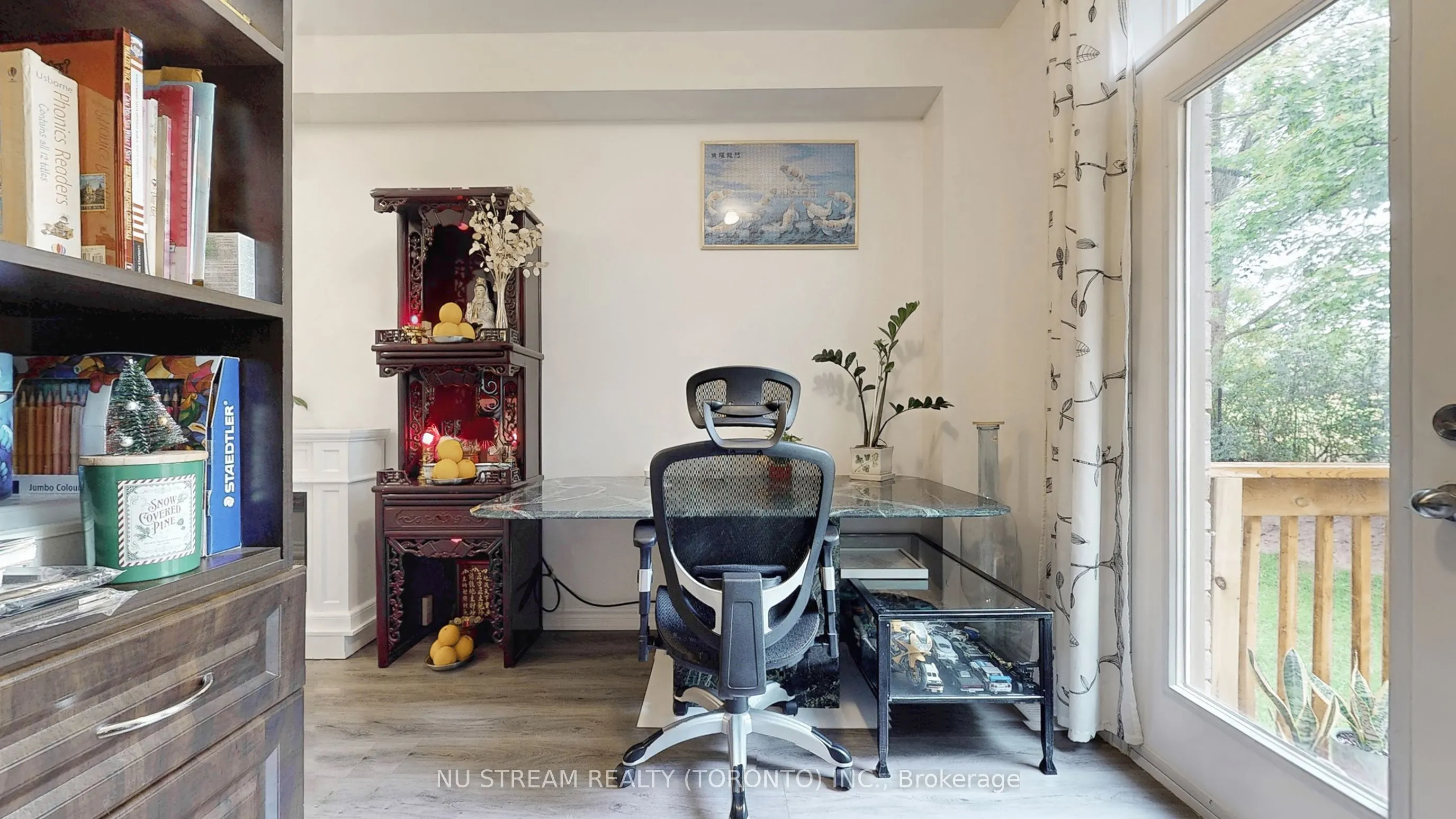76 Puisaya Drive