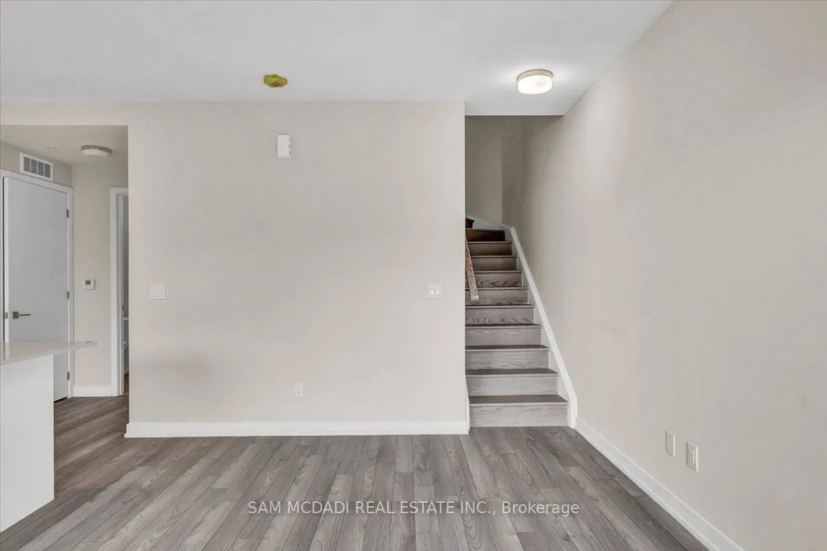 6 Red Squirrel Lane, #C301