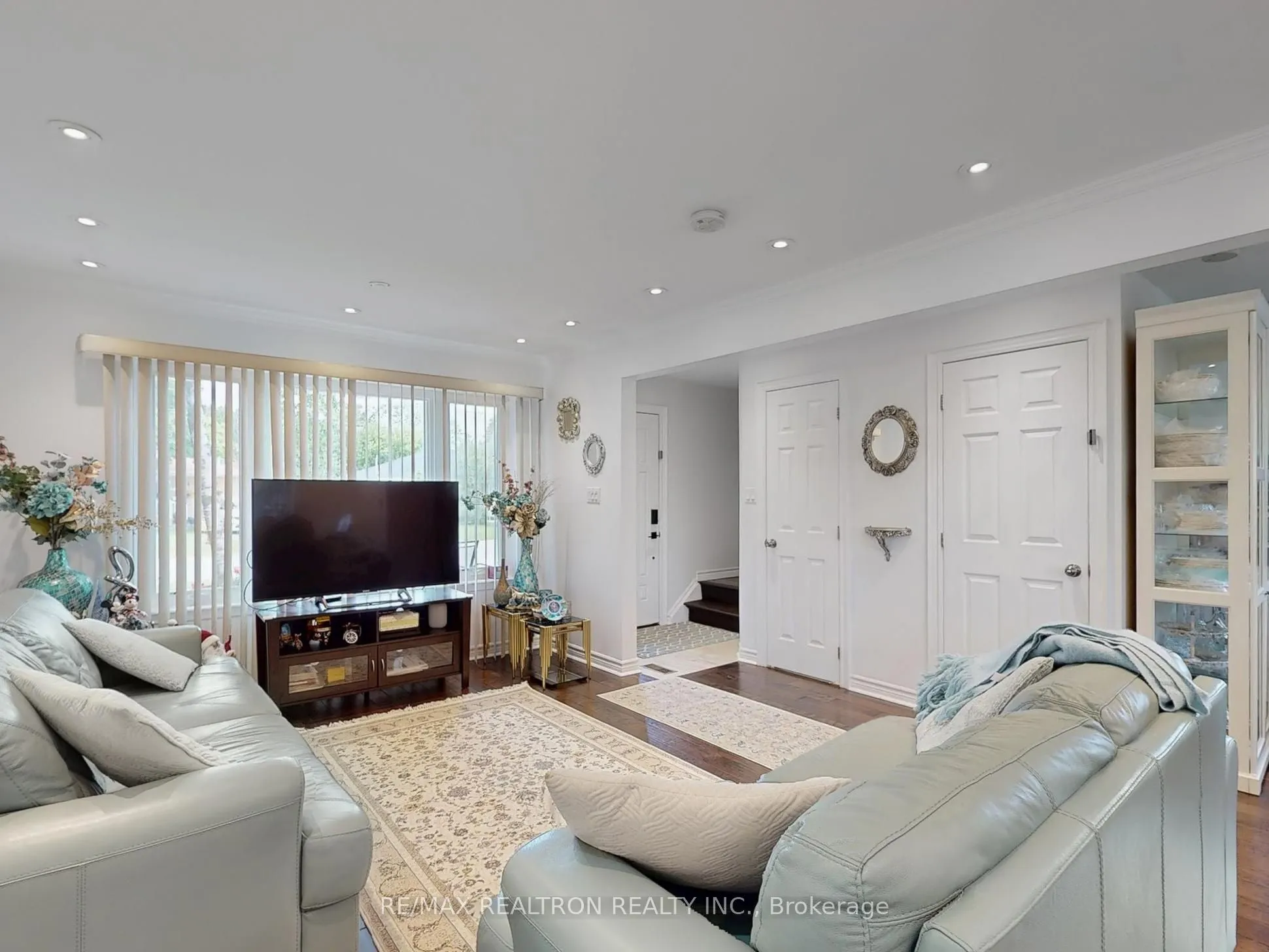 242 Beechy Drive, #Main